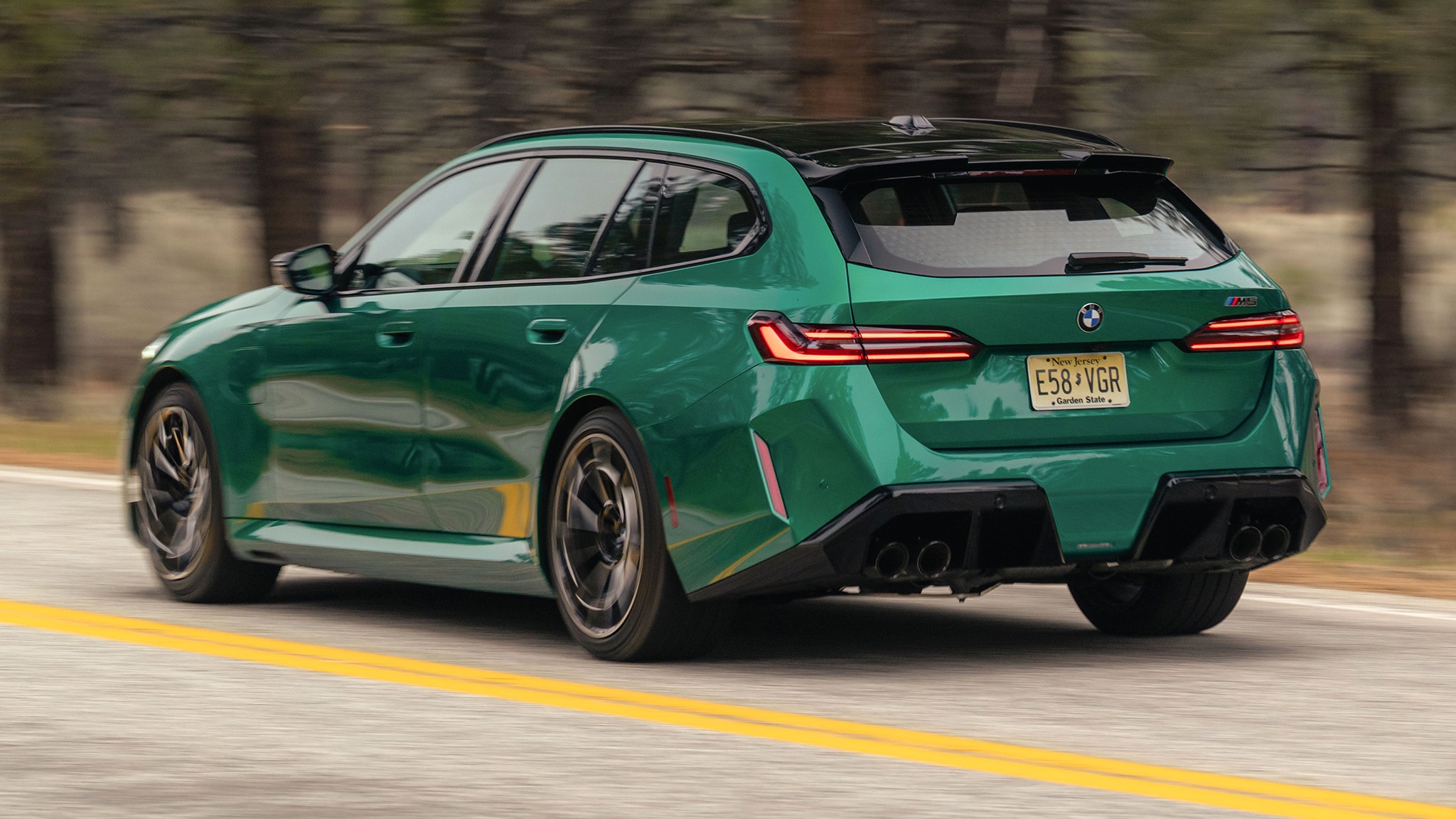 033 2025 BMW M5 Touring