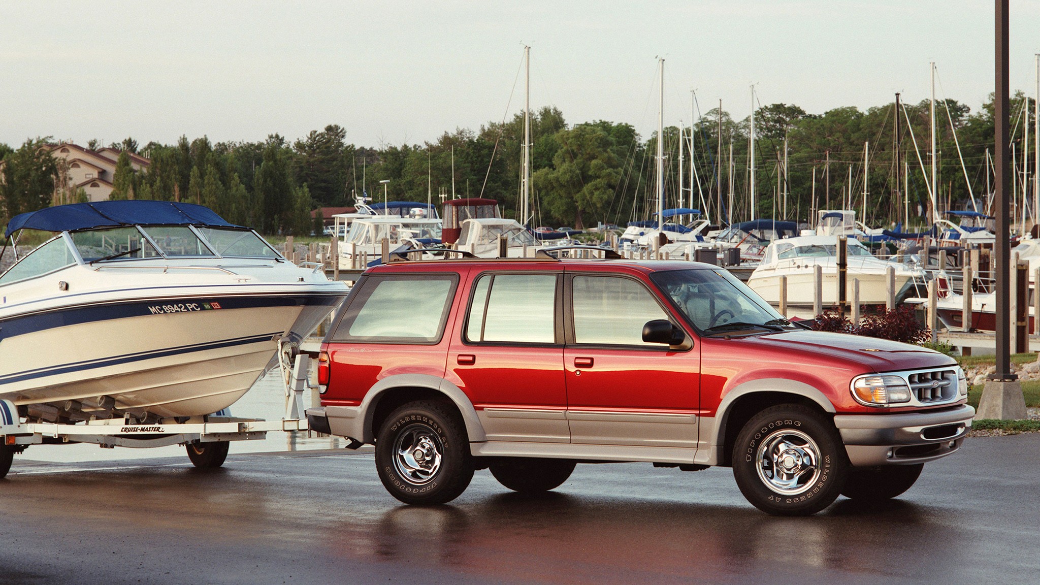 021 1995 ford Explorer Eddie Bauer towing