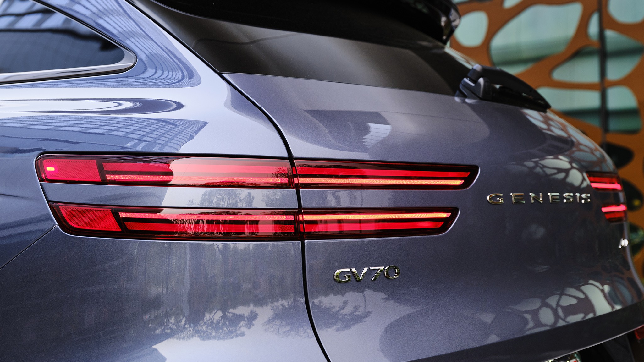 10 2026 Genesis GV70