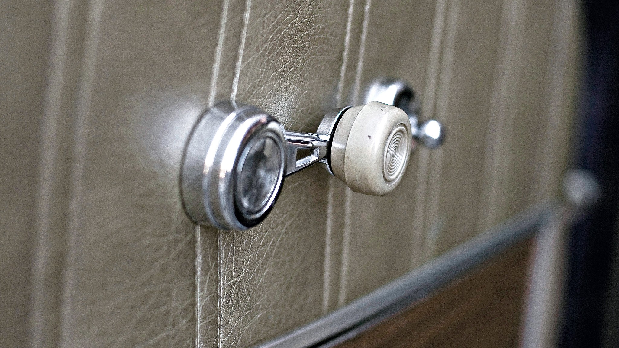 026 1969 chevrolet kingswood estate vs ford country squire