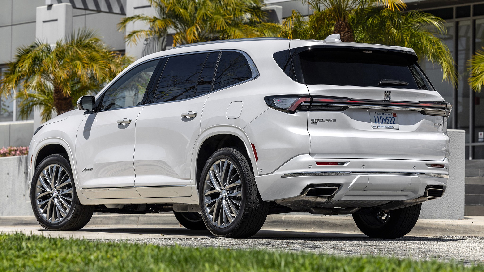 003 2025 Buick Enclave Avenir AWD