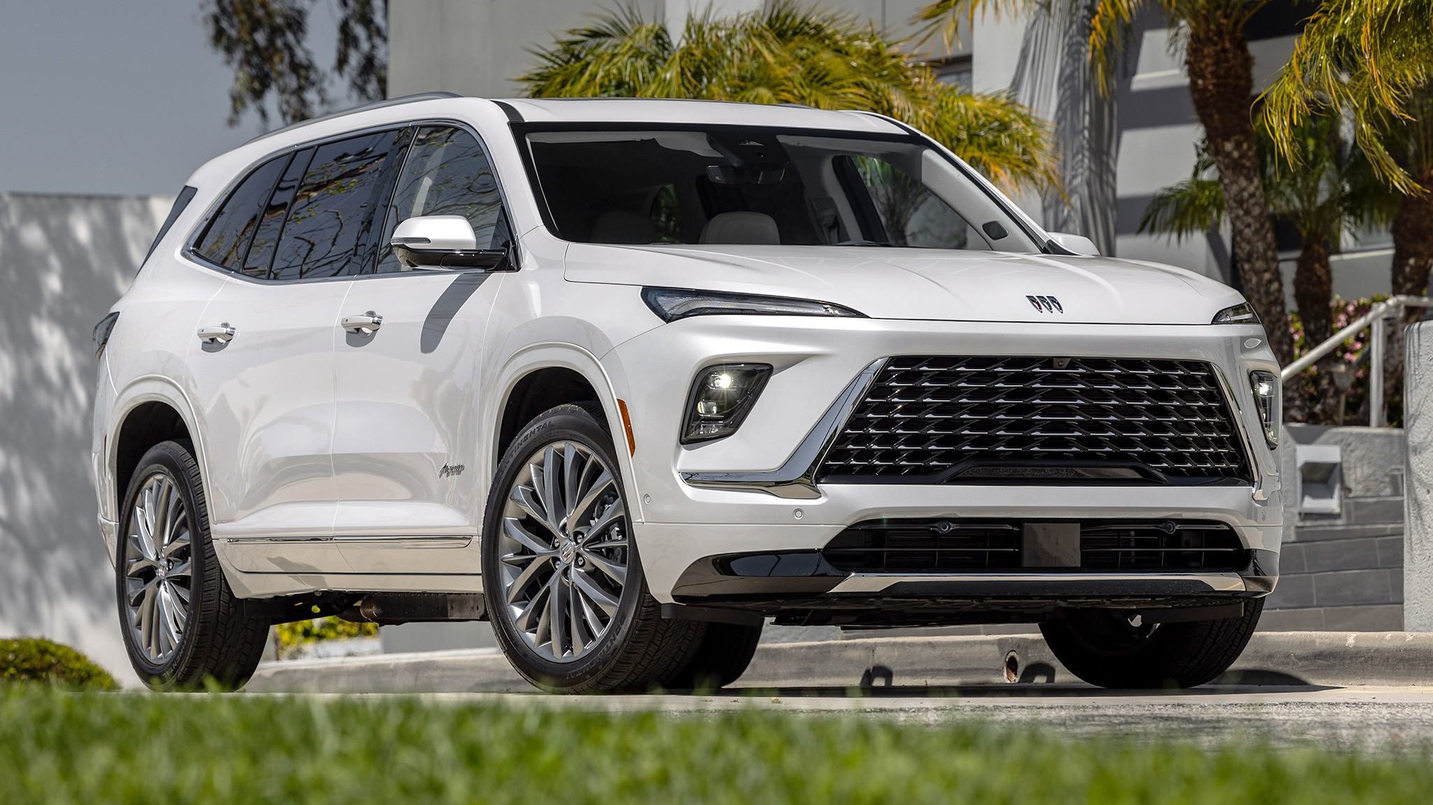 005 2025 Buick Enclave Avenir AWD