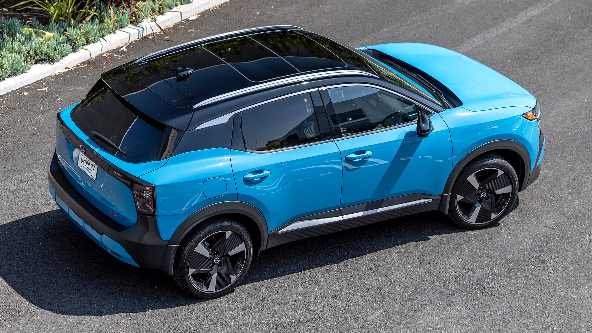 003 2025 Nissan Kicks