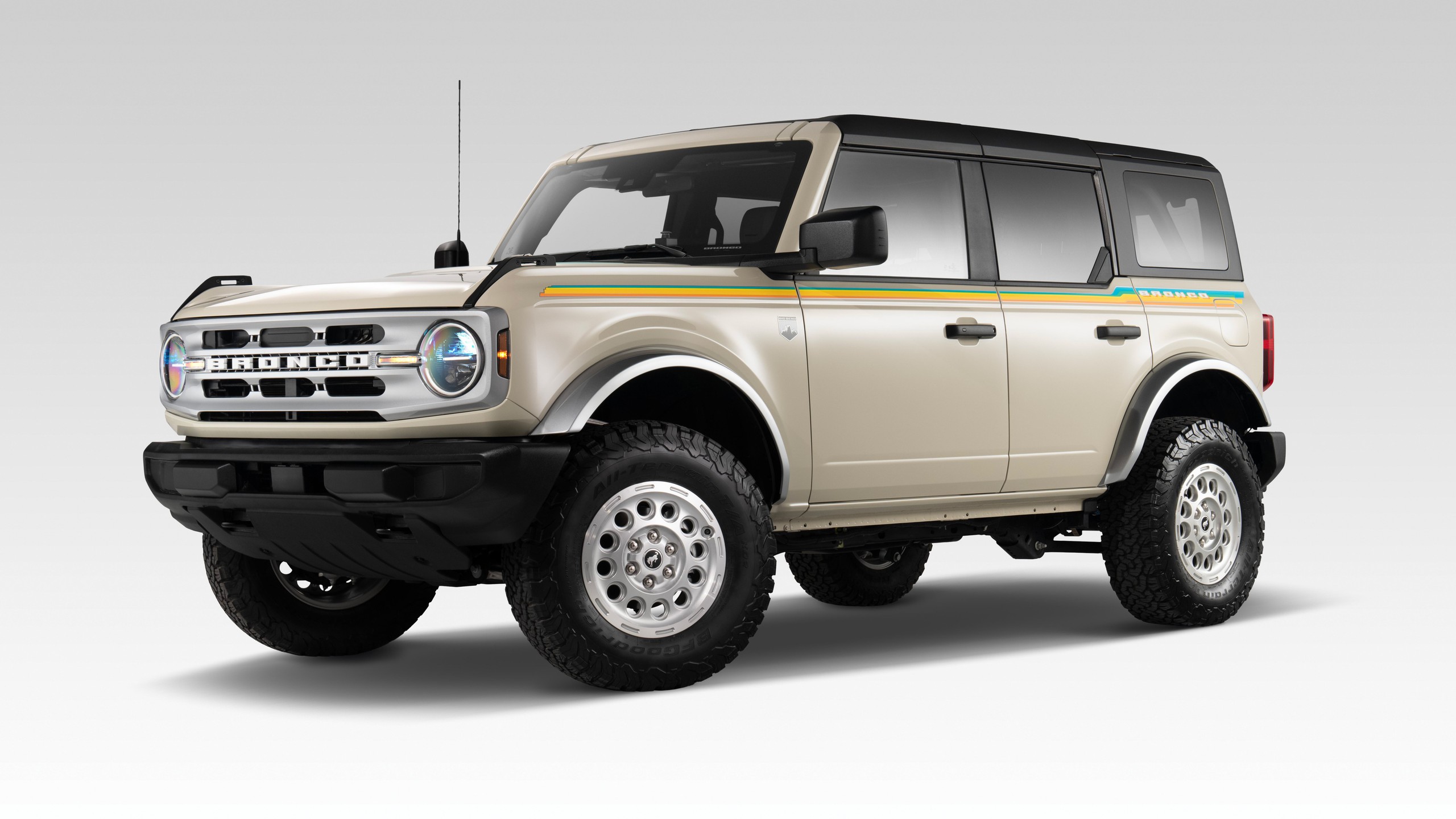 2025 Ford Performance Bronco Coastal package 14