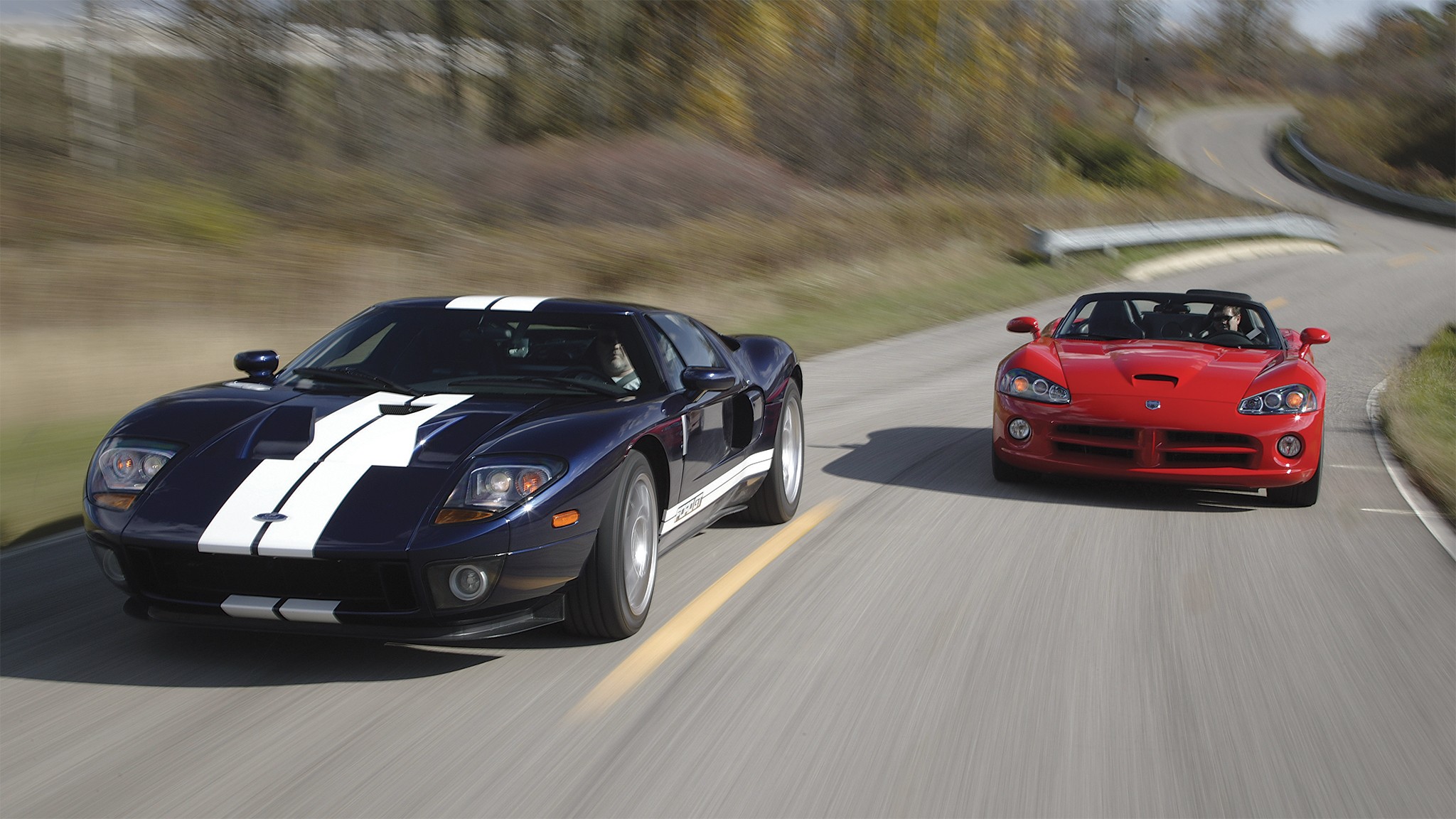 010 2004 dodge viper vs 2005 ford gt
