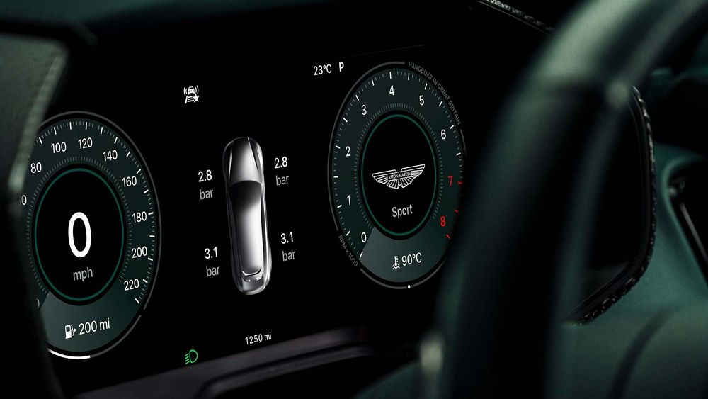 Aston Martin Apple CarPlay Ultra 05