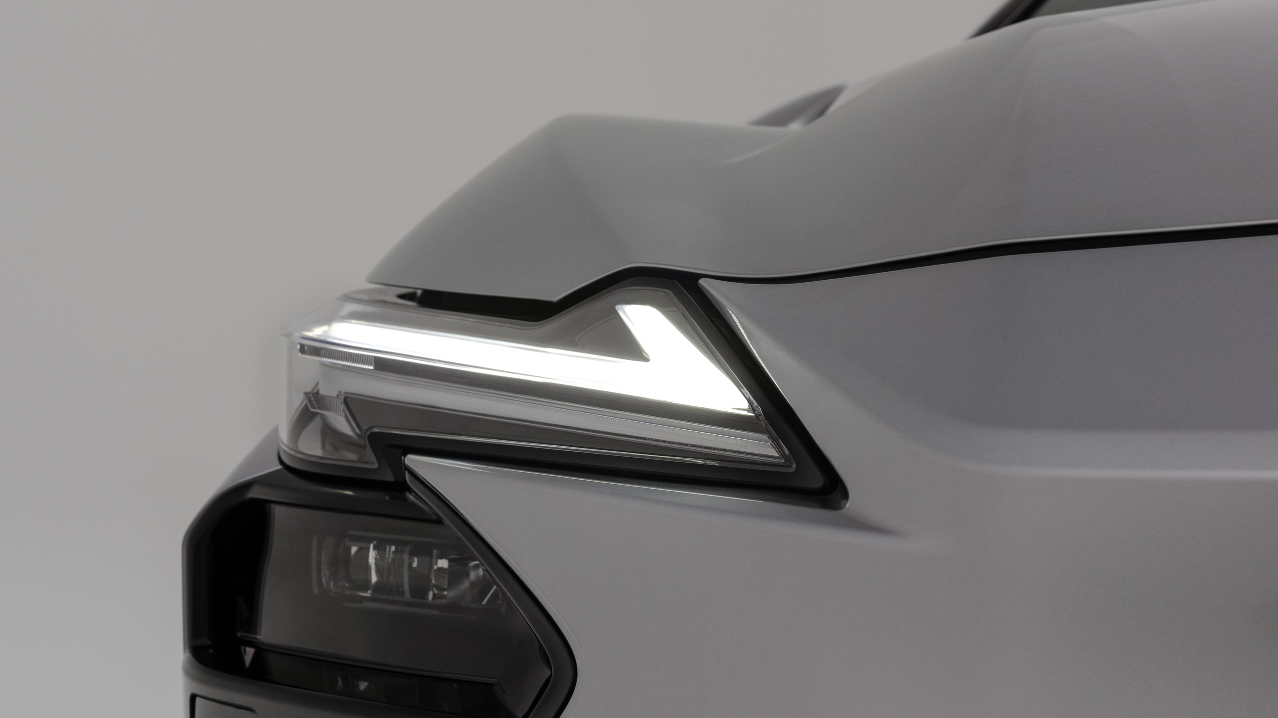 2026 Lexus ES500e Luxury US market 21