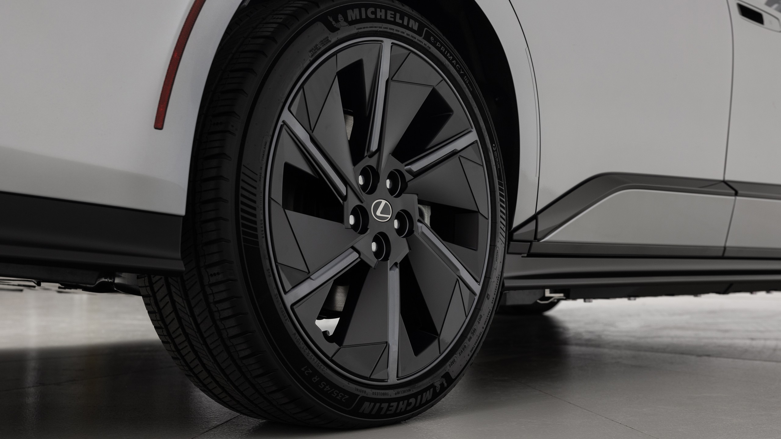 2026 Lexus ES500e Luxury US market 24