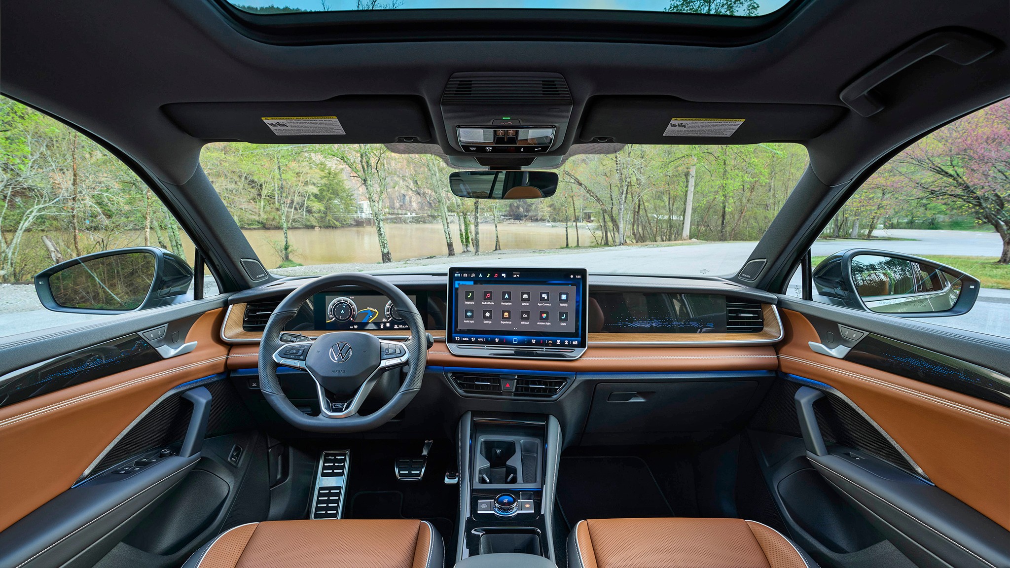 23 2025 Volkswagen Tiguan SEL R Line Avocado Green interior