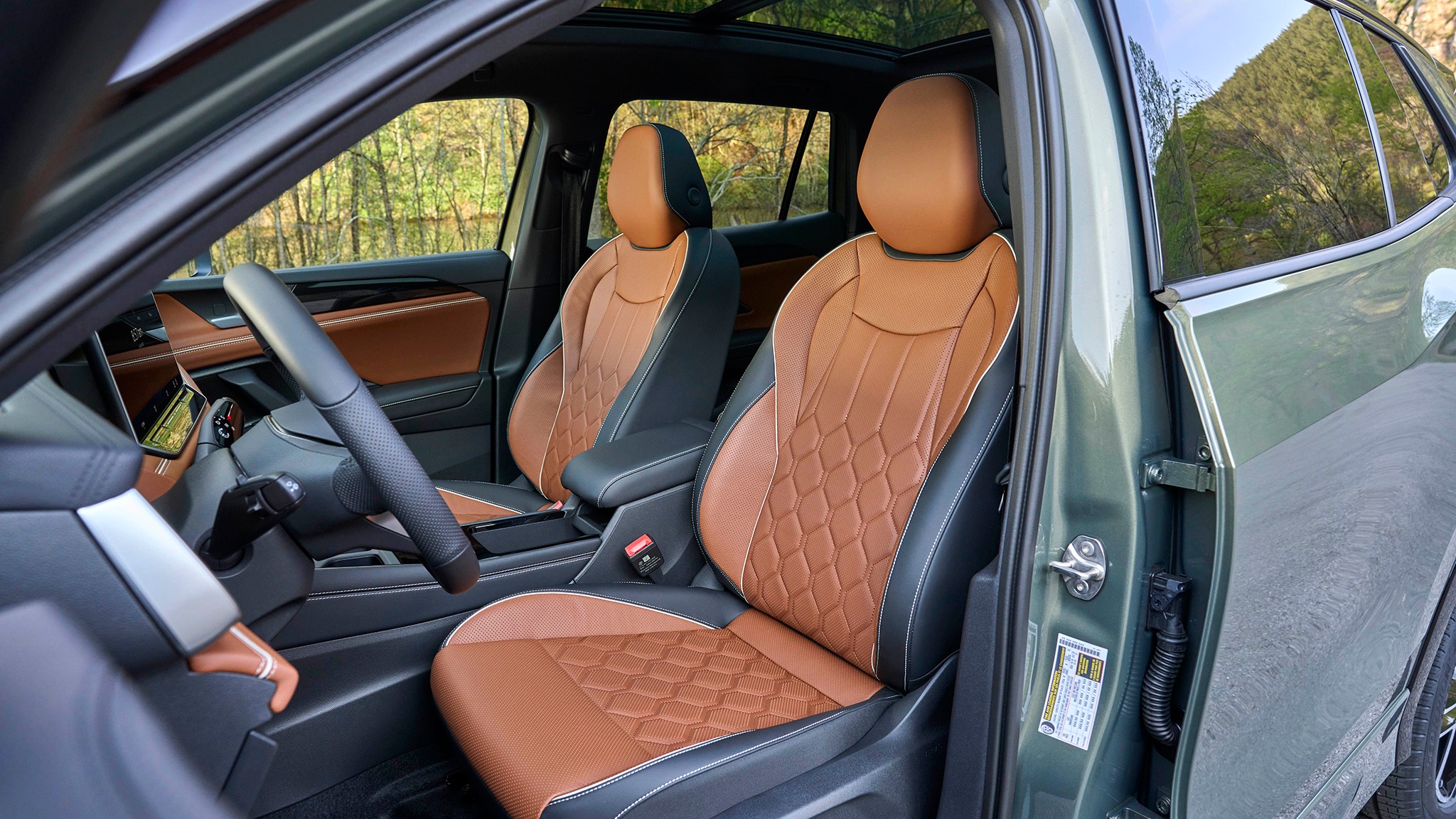26 2025 Volkswagen Tiguan SEL R Line Avocado Green interior