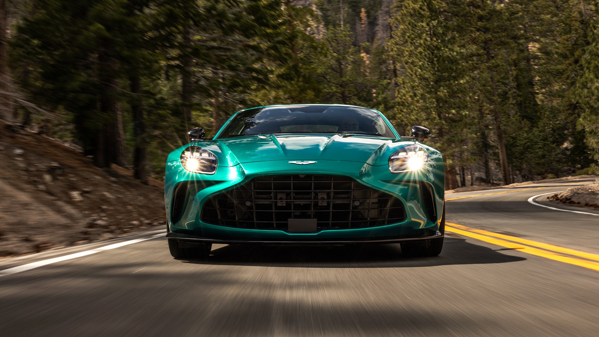 002 2025 Aston Martin Vantage Nose Action