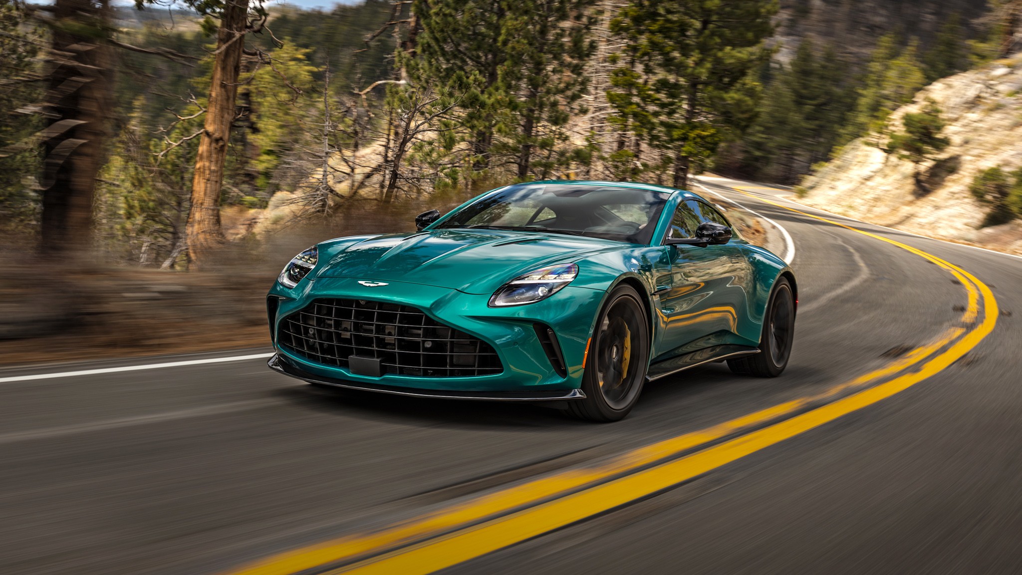 004 2025 Aston Martin Vantage