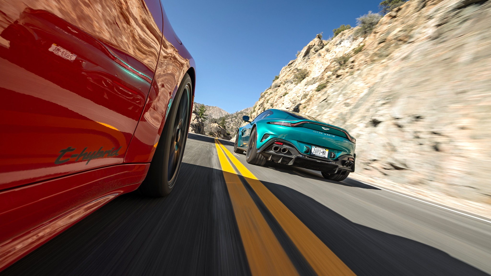 008 2025 Aston Martin Vantage Porsche 911