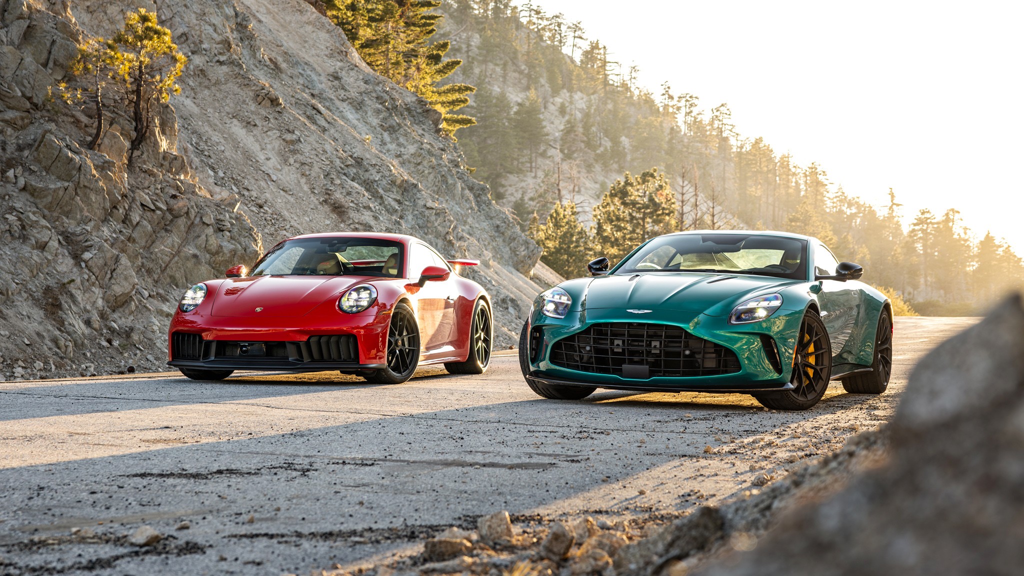 017 2025 Aston Martin Vantage Porsche 911