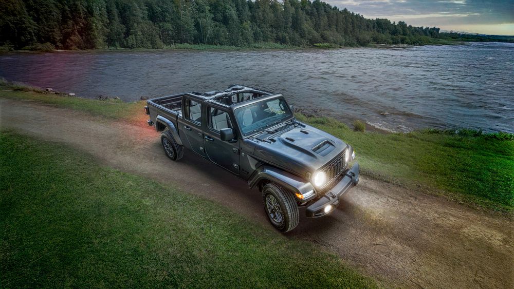 2025 Jeep Gladiator Dark Sky Edition Pickup Truck 1
