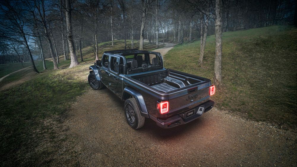 2025 Jeep Gladiator Dark Sky Edition Pickup Truck 3