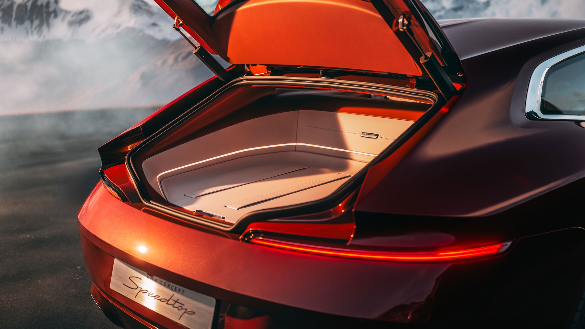 BMW concept speedtop trunk