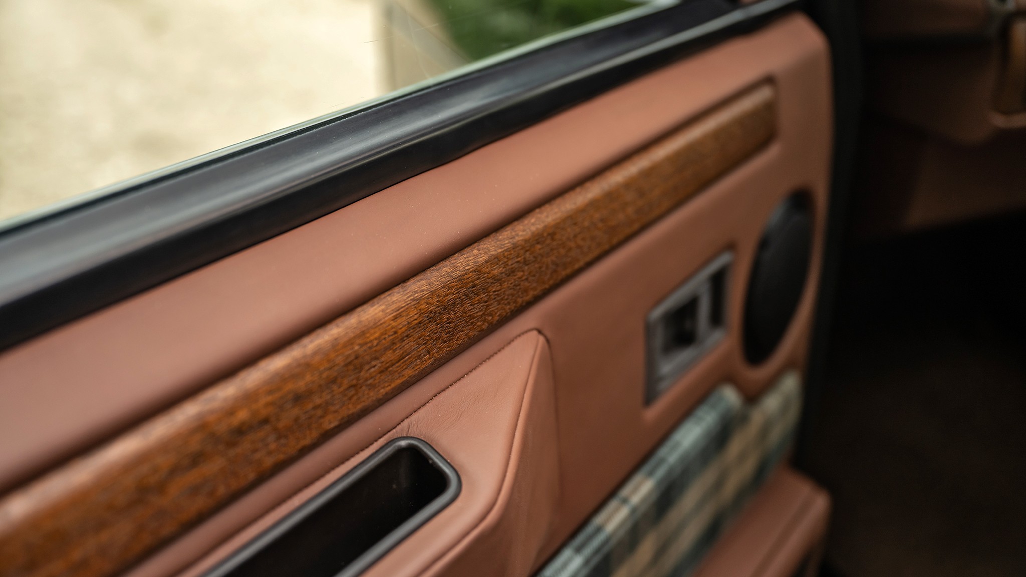 5 2025 Kingsley Range Rover Classic KSR First Drive