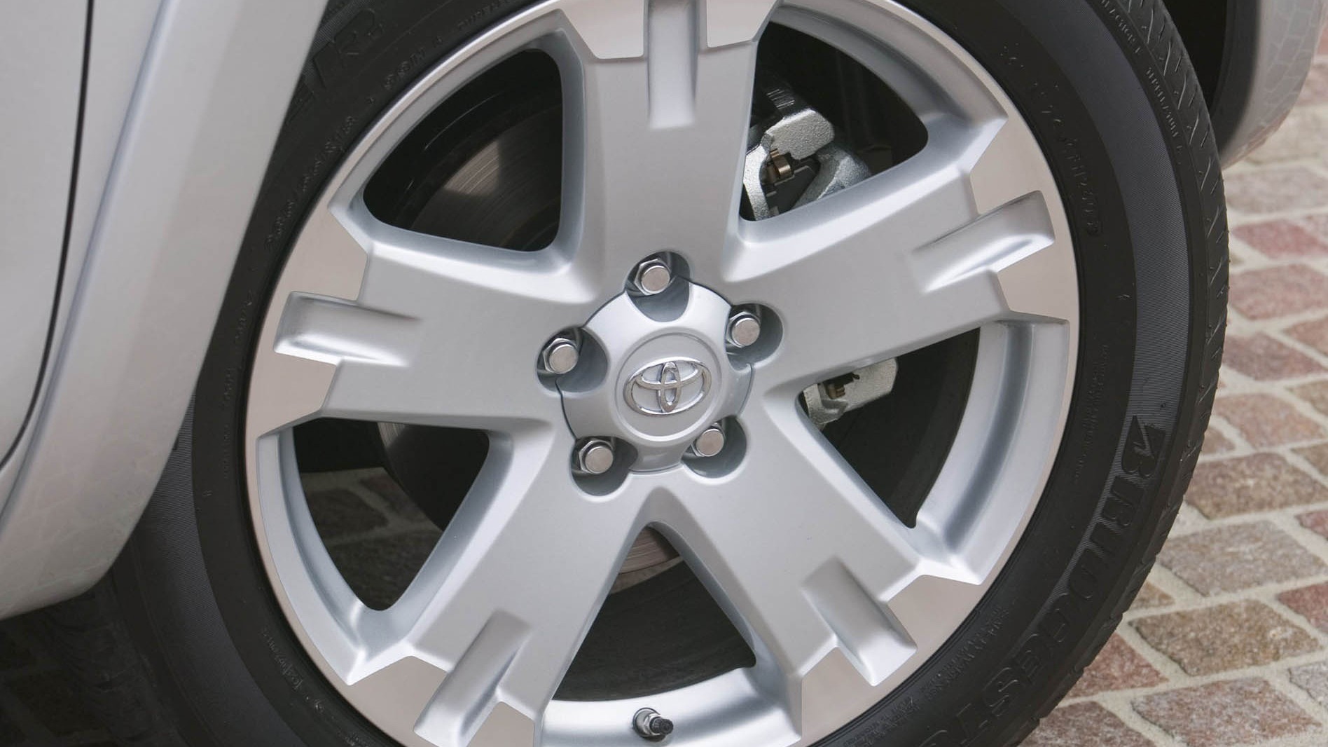 2006 Toyota RAV4 Sport V 6 17