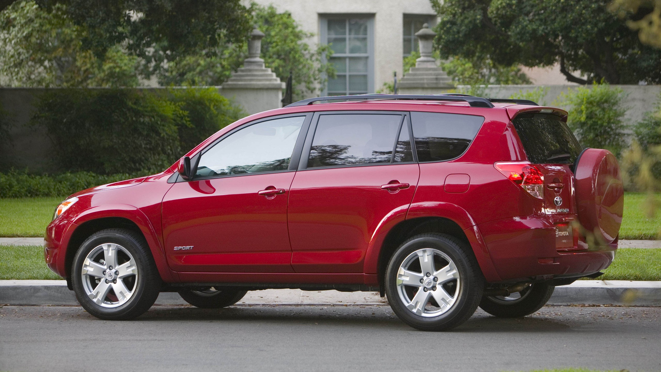 2006 Toyota RAV4 Sport V 6 19