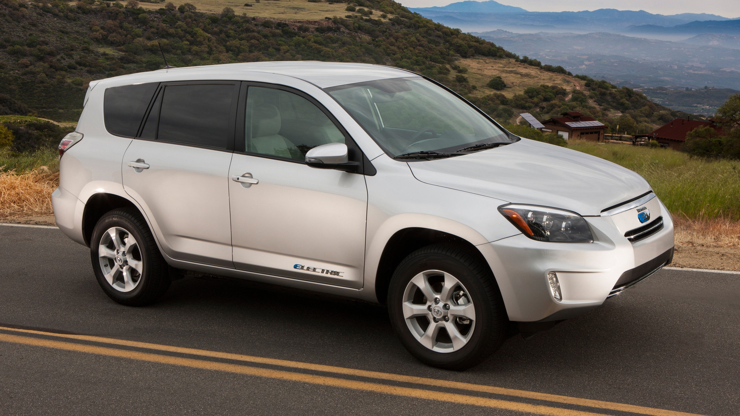 2012 Toyota RAV4 EV 3