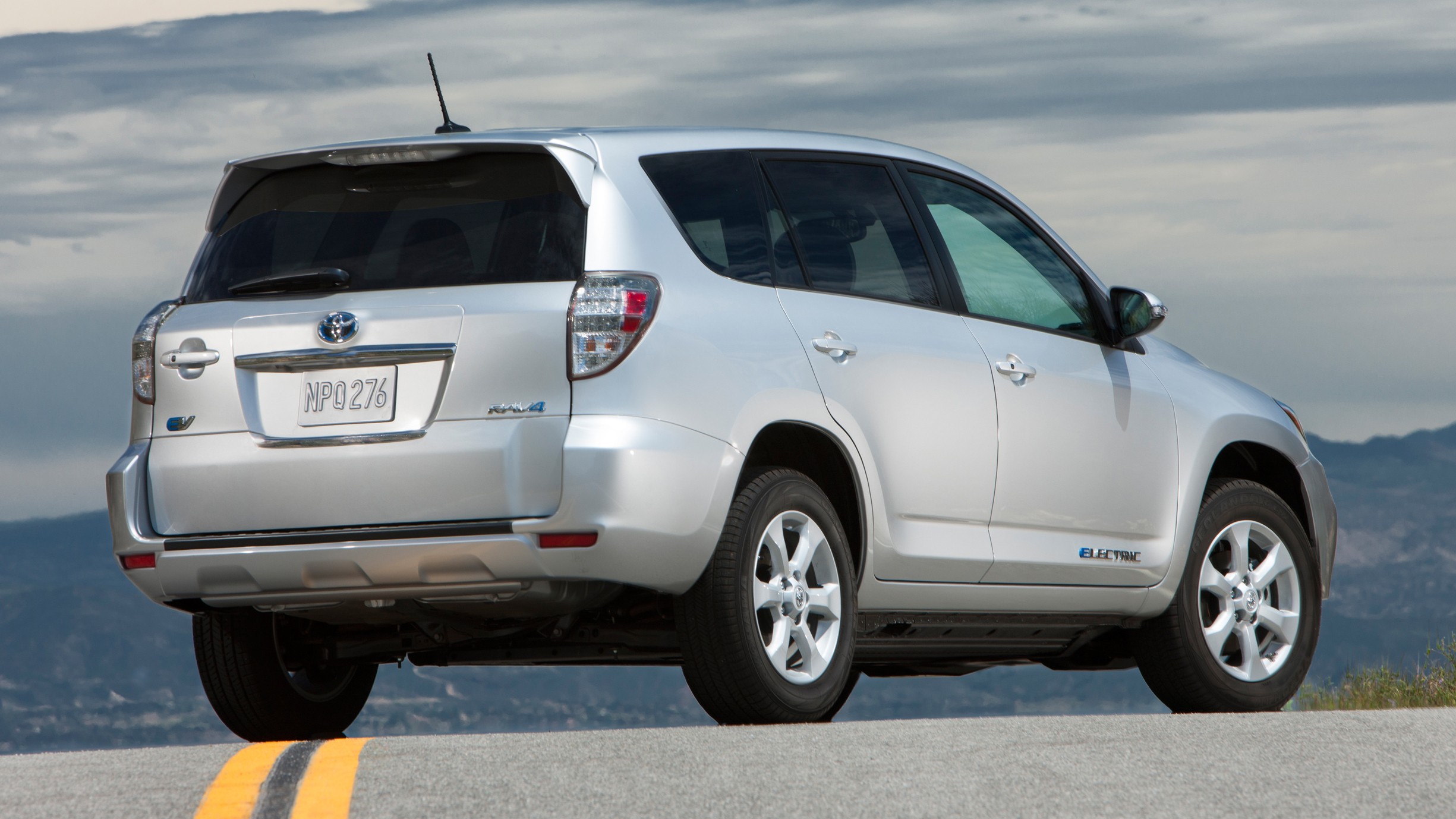 2012 Toyota RAV4 EV 5