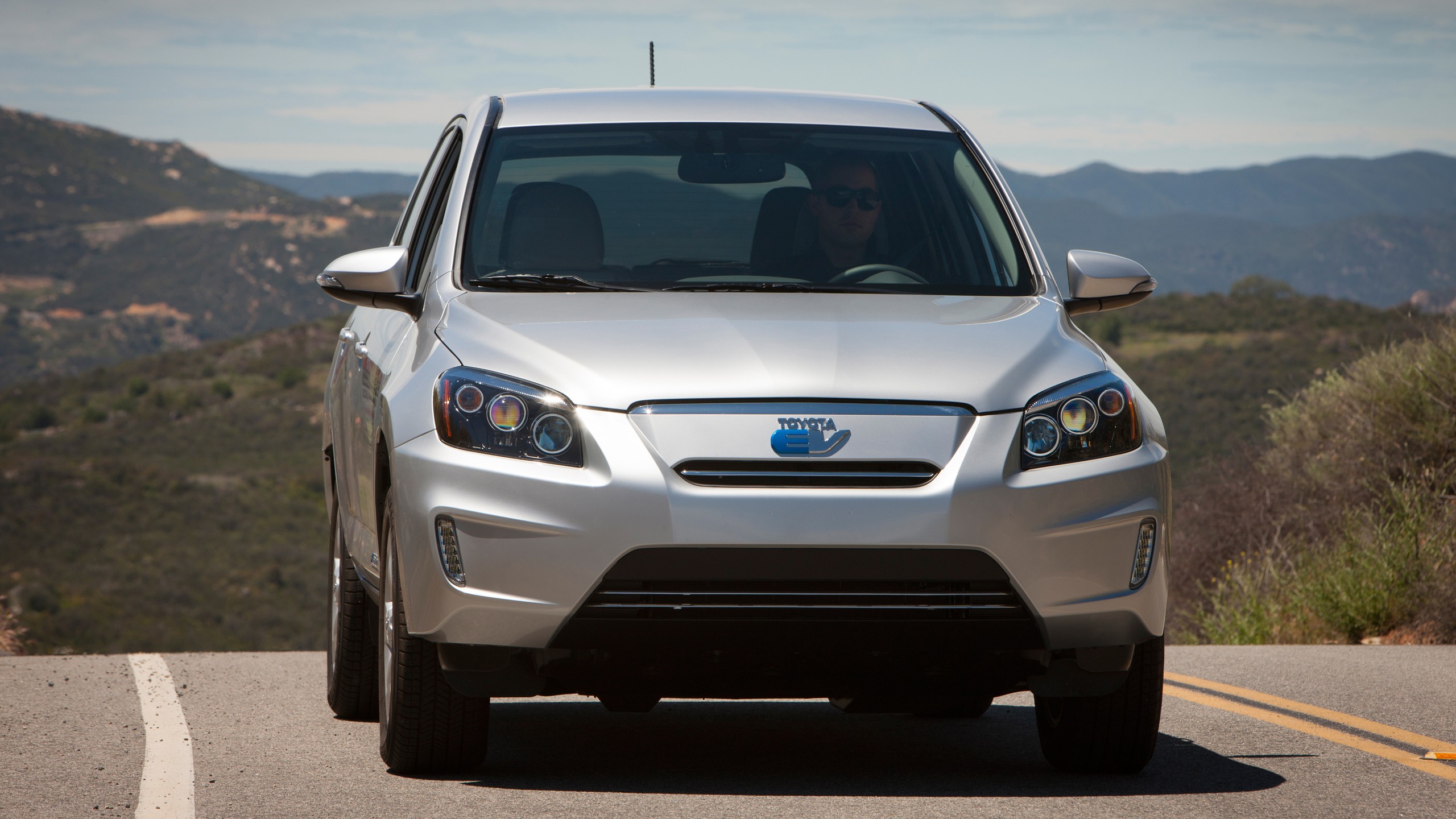 2012 Toyota RAV4 EV 15
