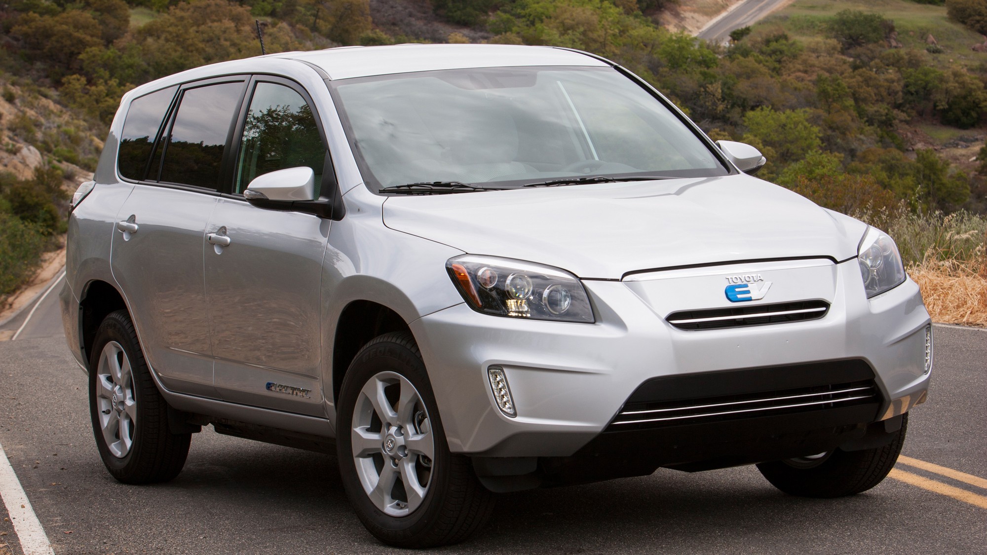 2012 Toyota RAV4 EV 17
