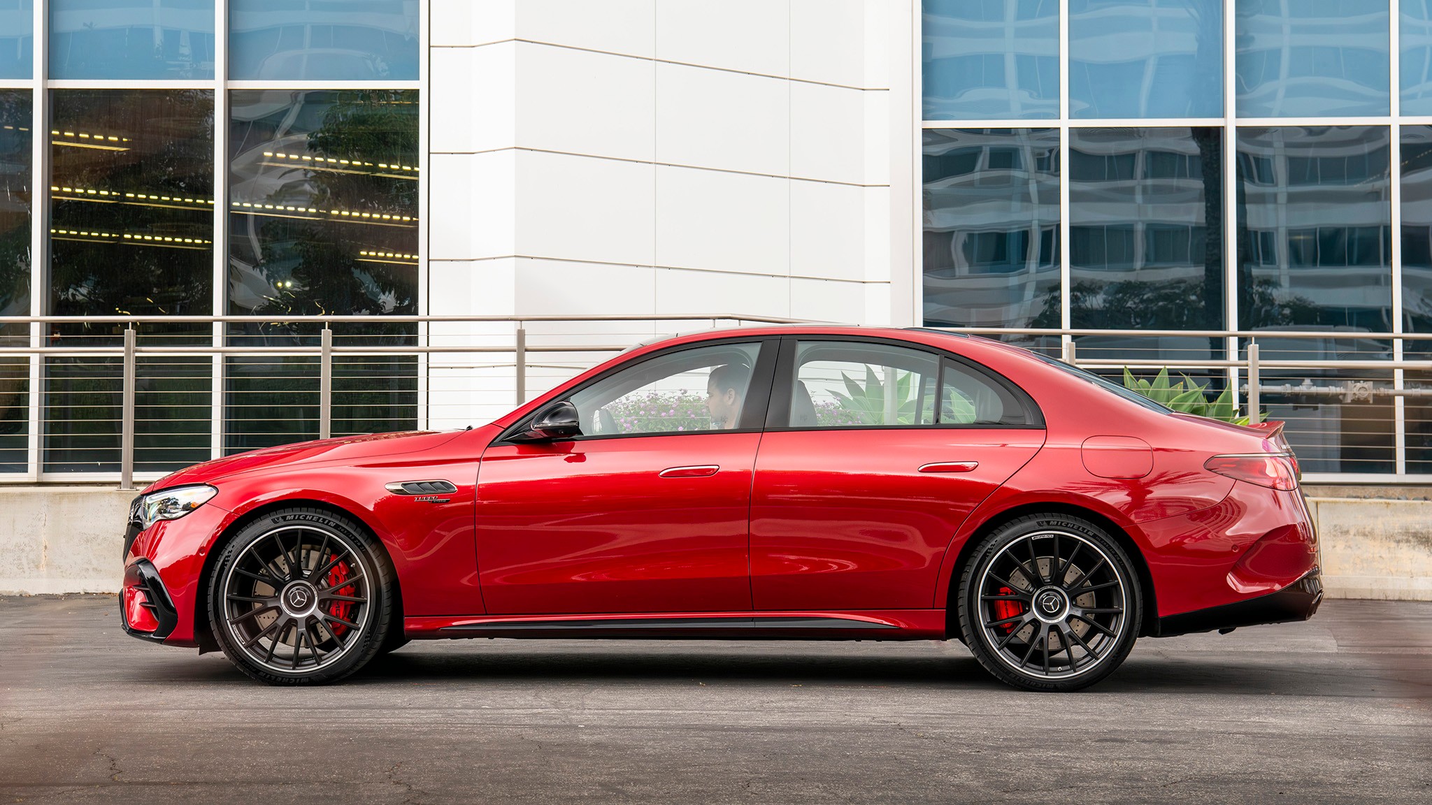 002 2025 Mercedes AMG E53 Hybrid