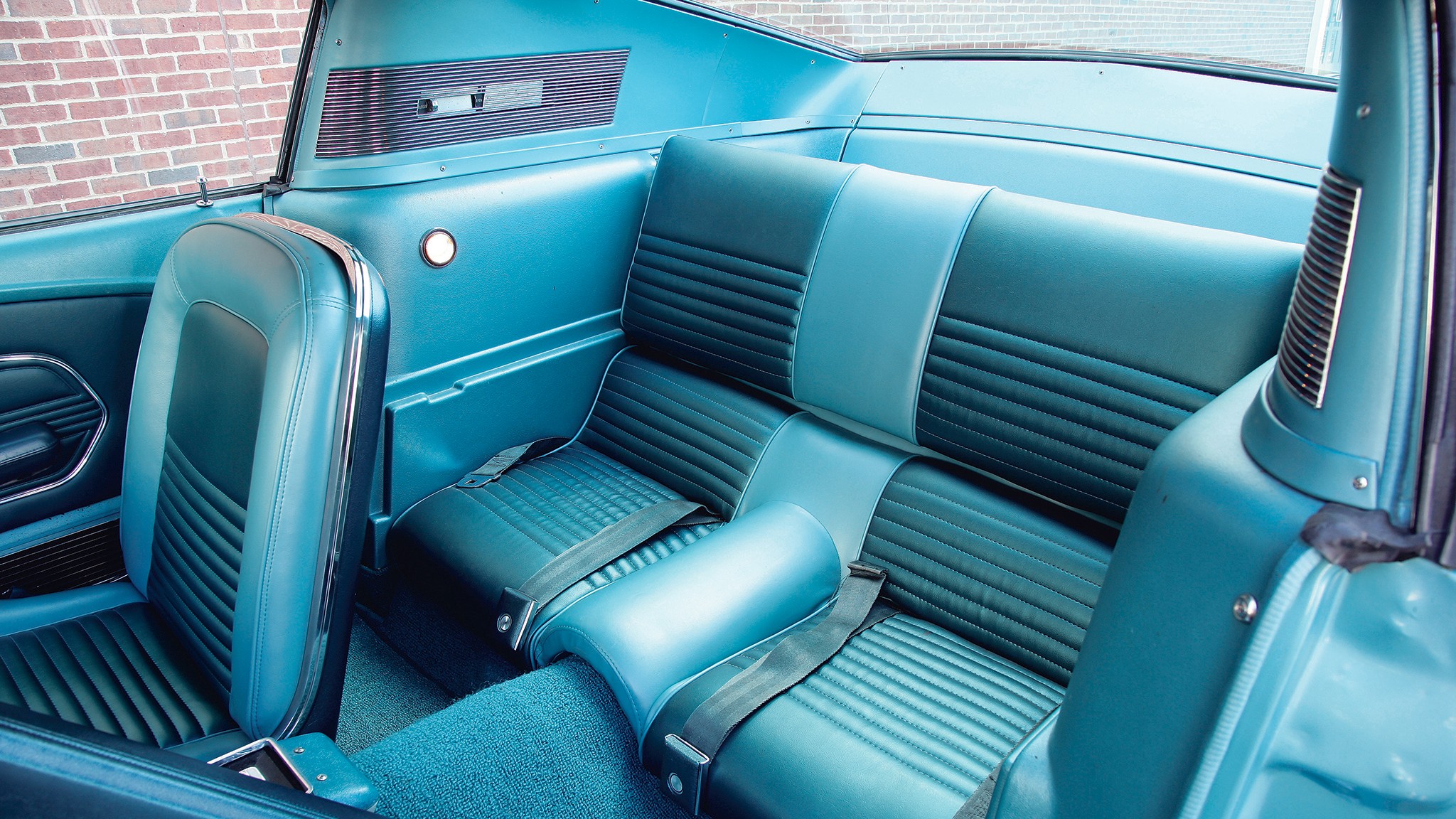 007 1967 ford mustang gta 390