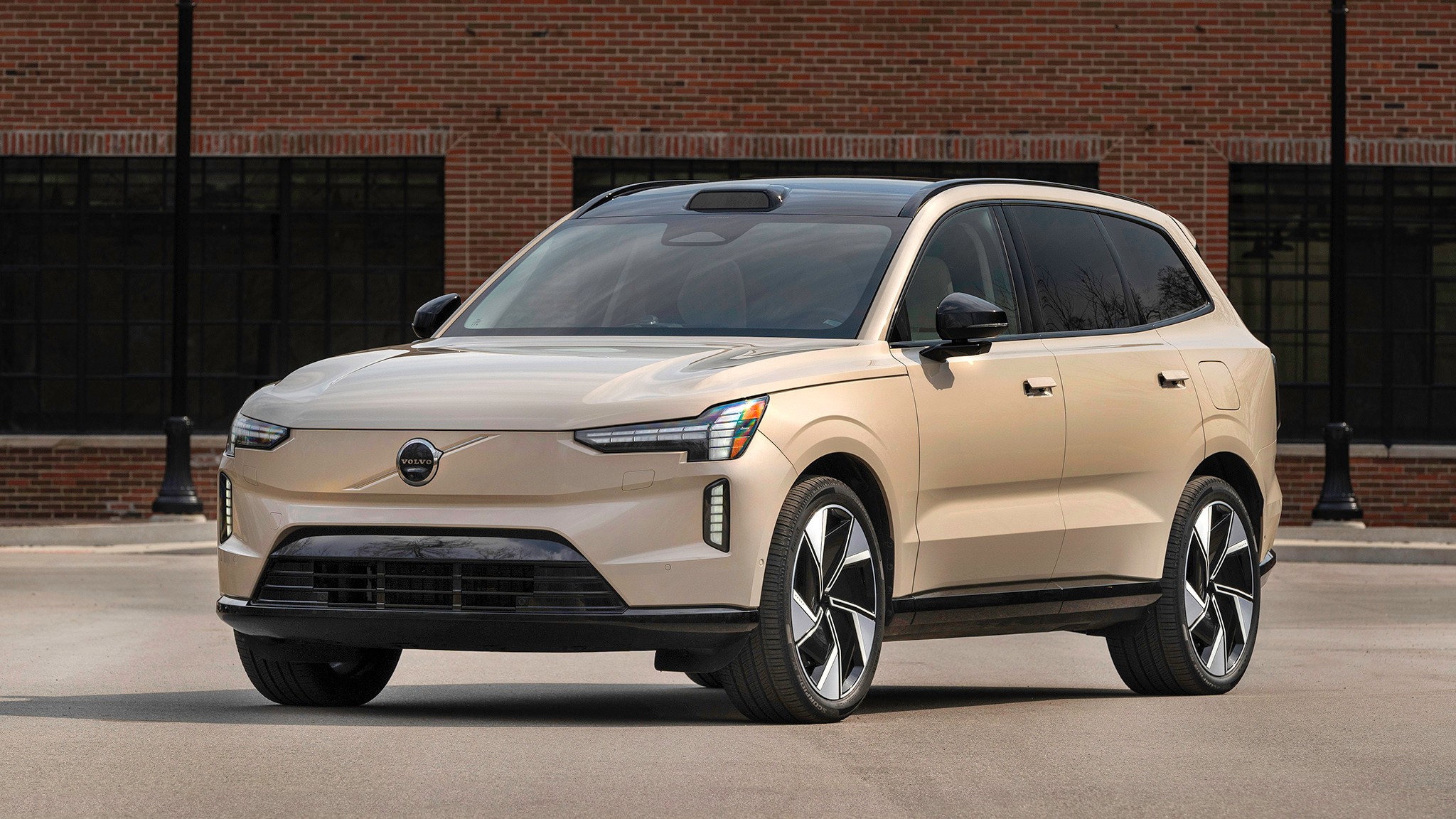 015 2025 Volvo EX90 Twin Motor Performance Ultra first test