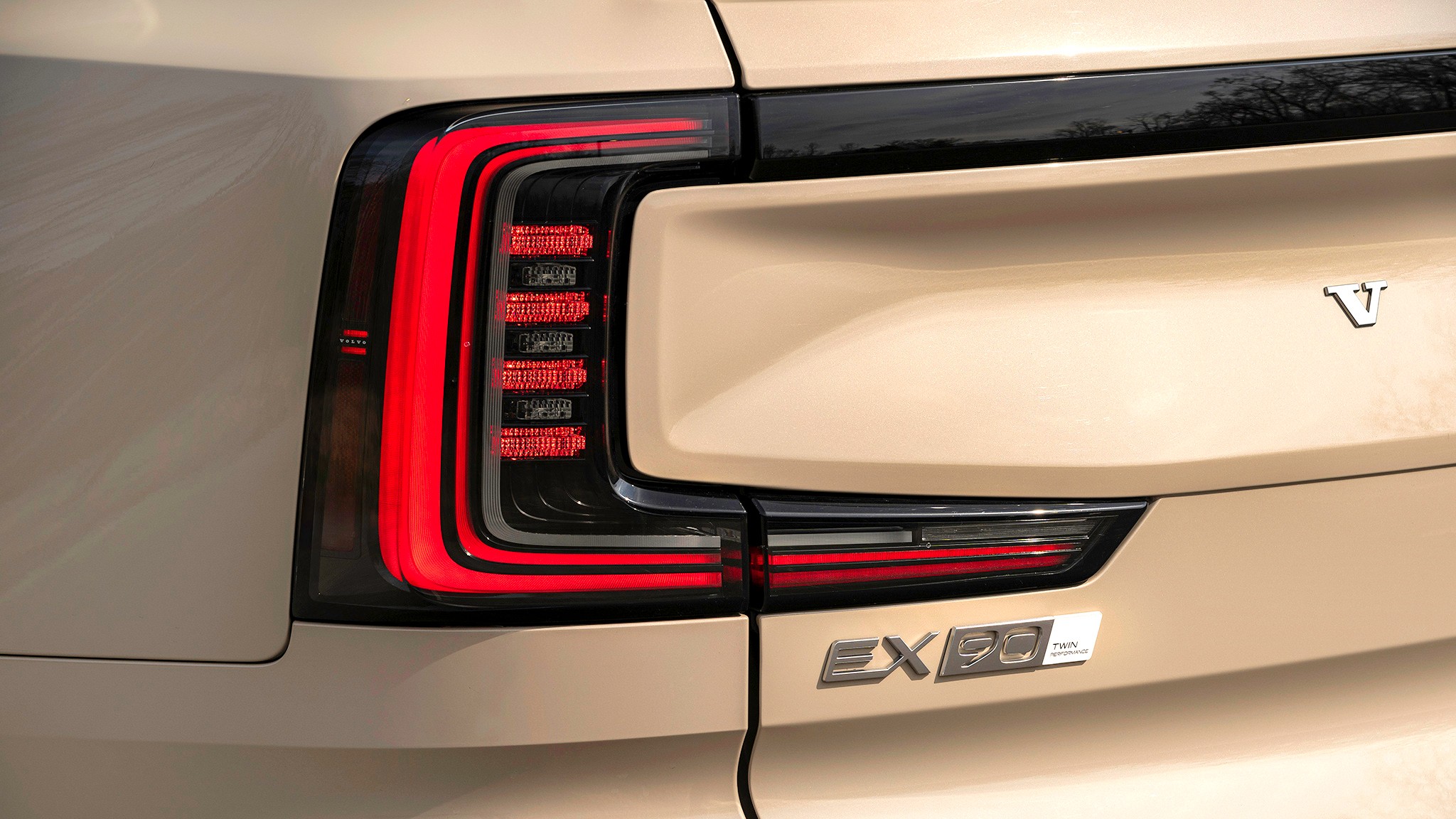 023 2025 Volvo EX90 Twin Motor Performance Ultra first test