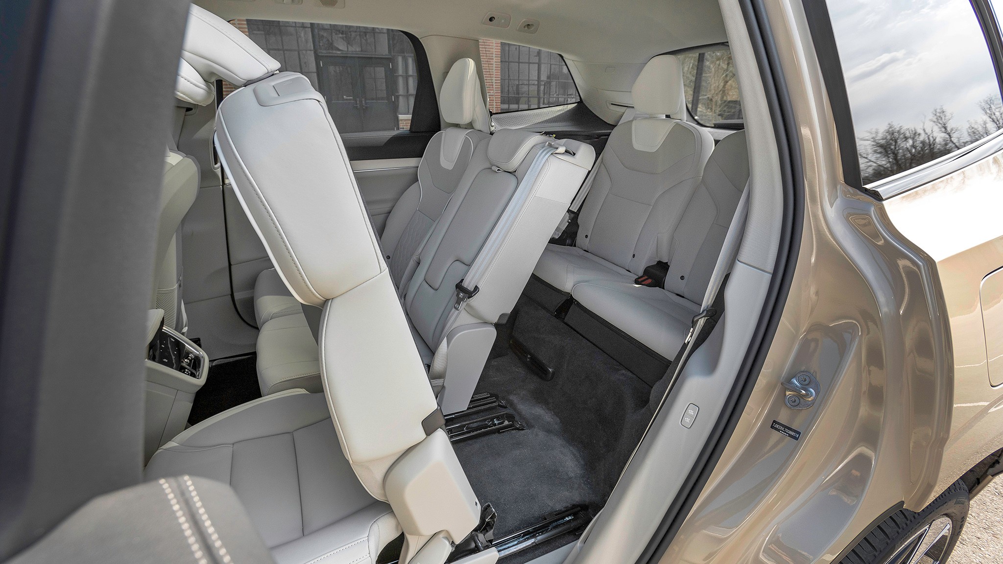 027 2025 Volvo EX90 Twin Motor Performance Ultra first test