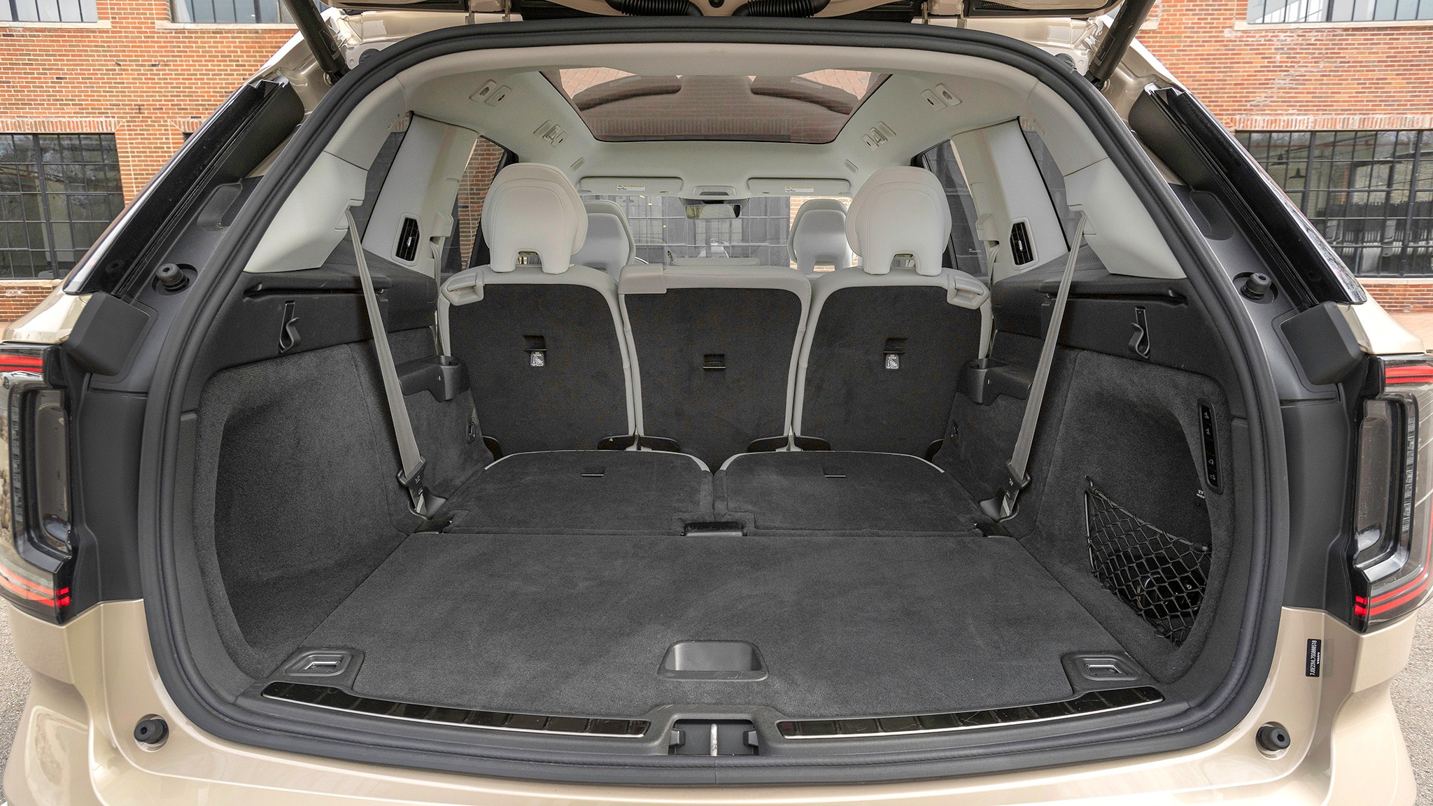 033 2025 Volvo EX90 Twin Motor Performance Ultra first test