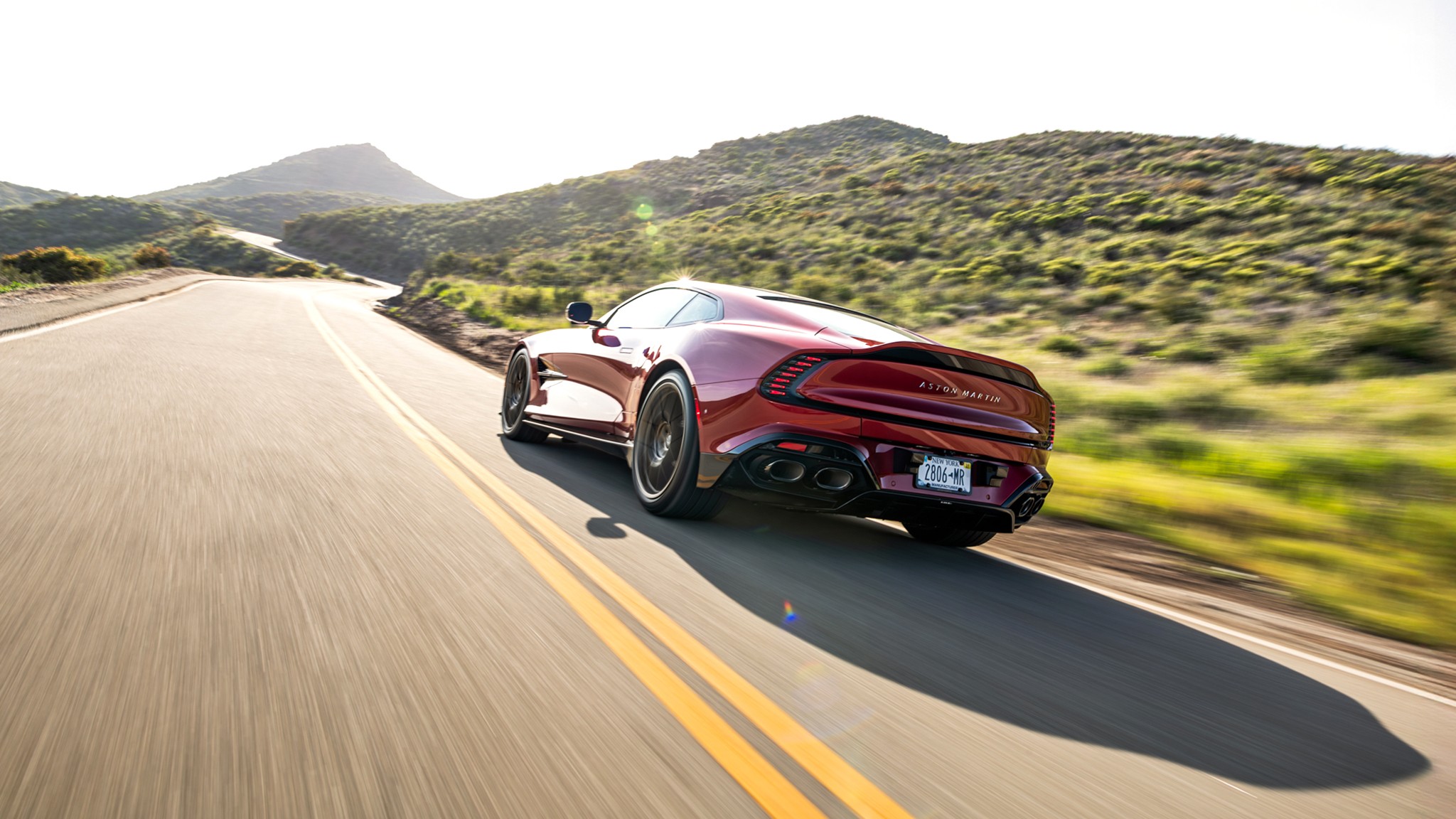 005 2025 Aston Martin Vanquish