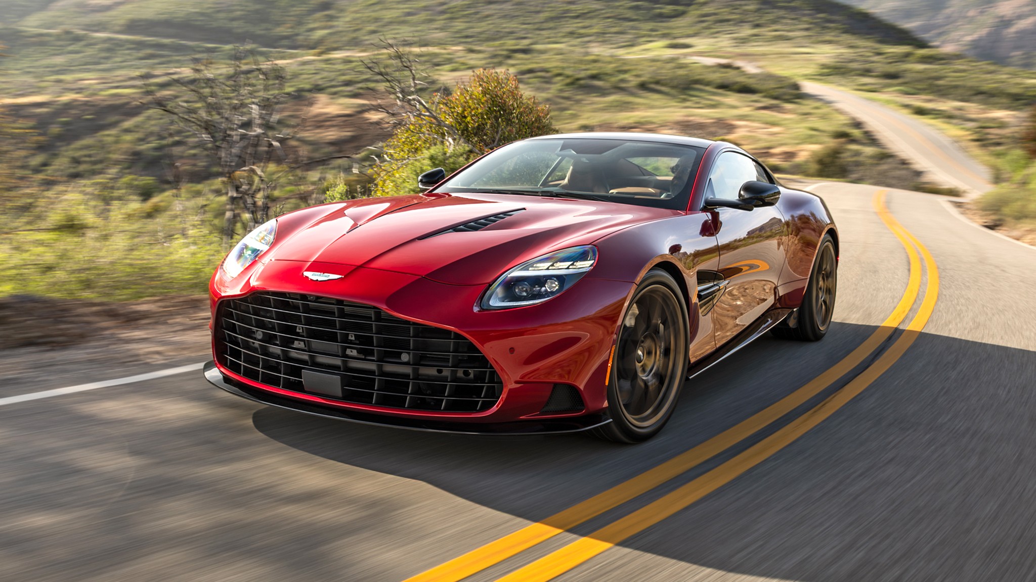 007 2025 Aston Martin Vanquish