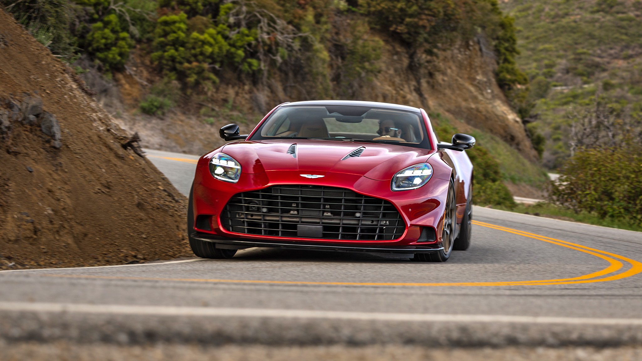 024 2025 Aston Martin Vanquish