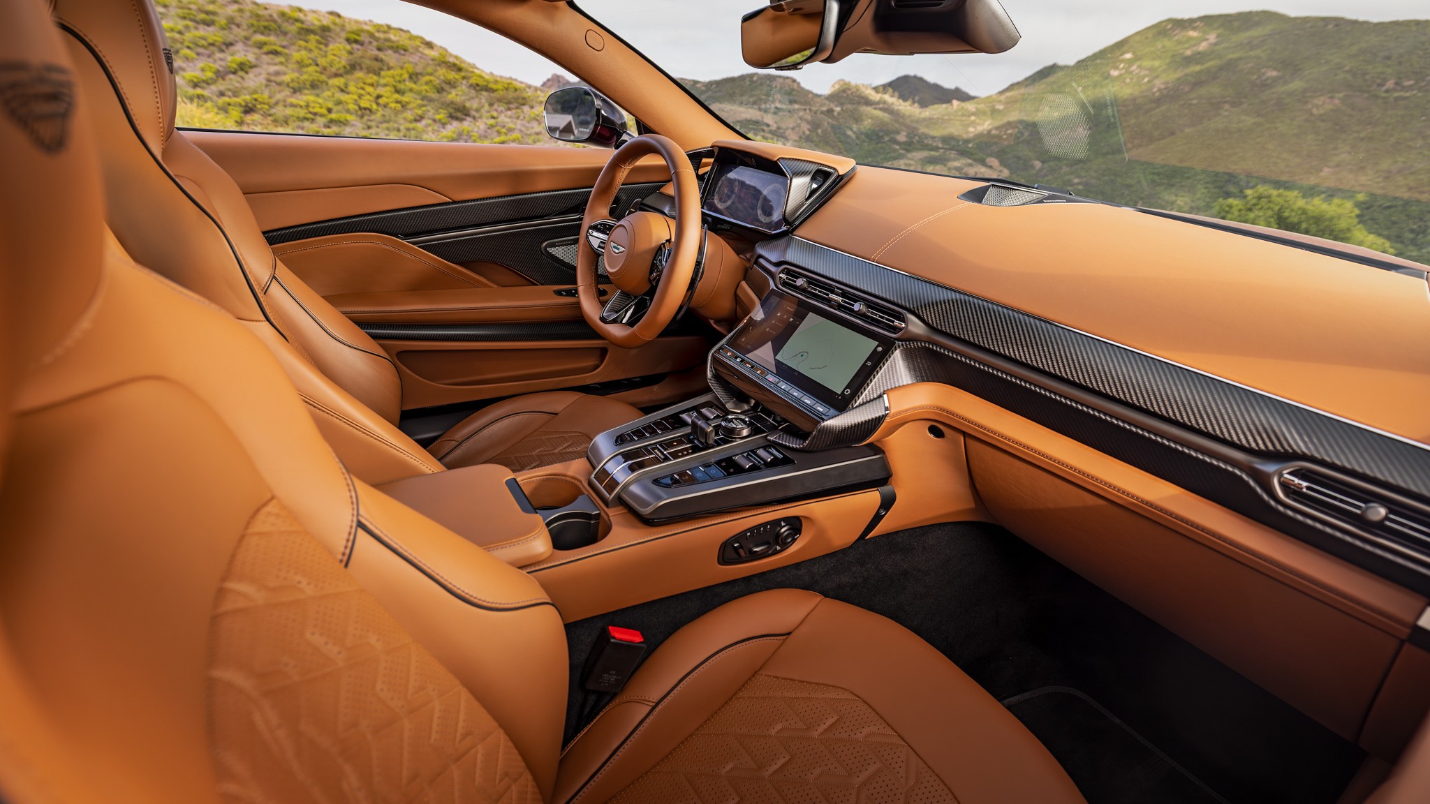 034 2025 Aston Martin Vanquish