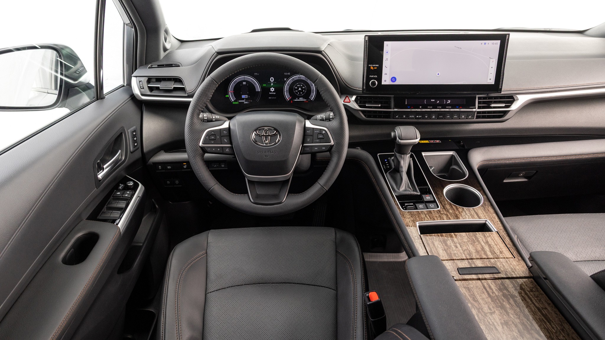 018 2025 Toyota Sienna Platinum Interior