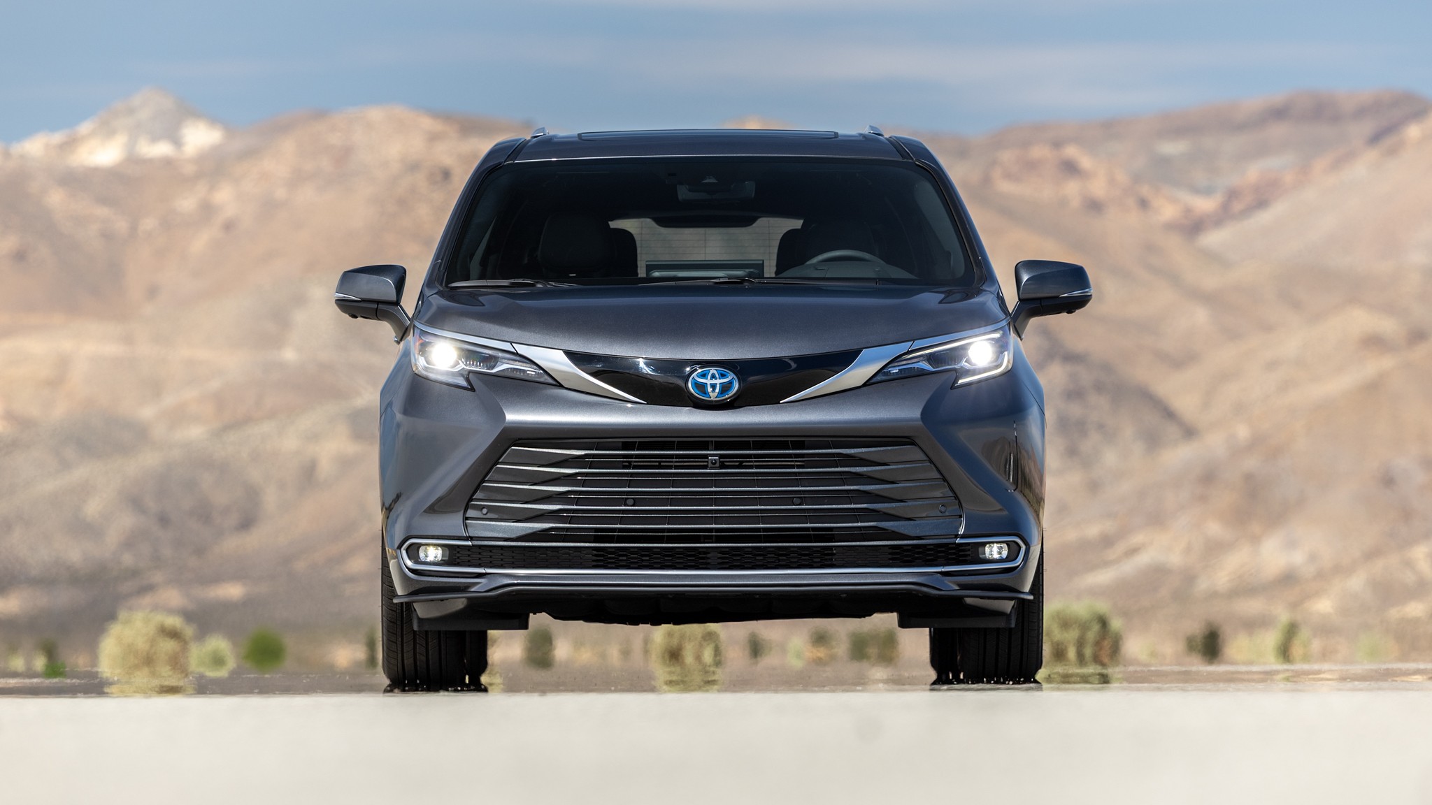 008 2025 Toyota Sienna Platinum