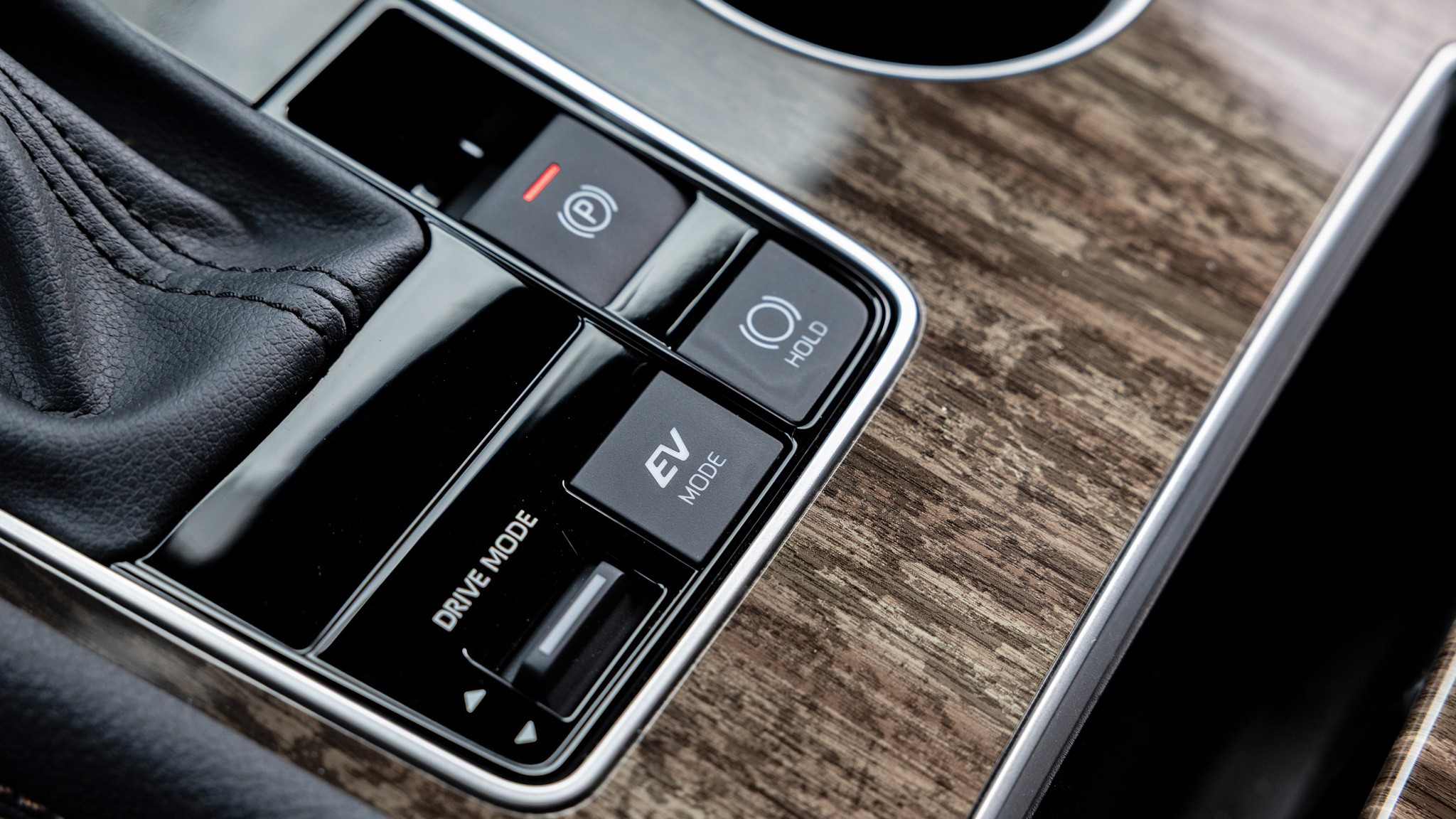 027 2025 Toyota Sienna Platinum