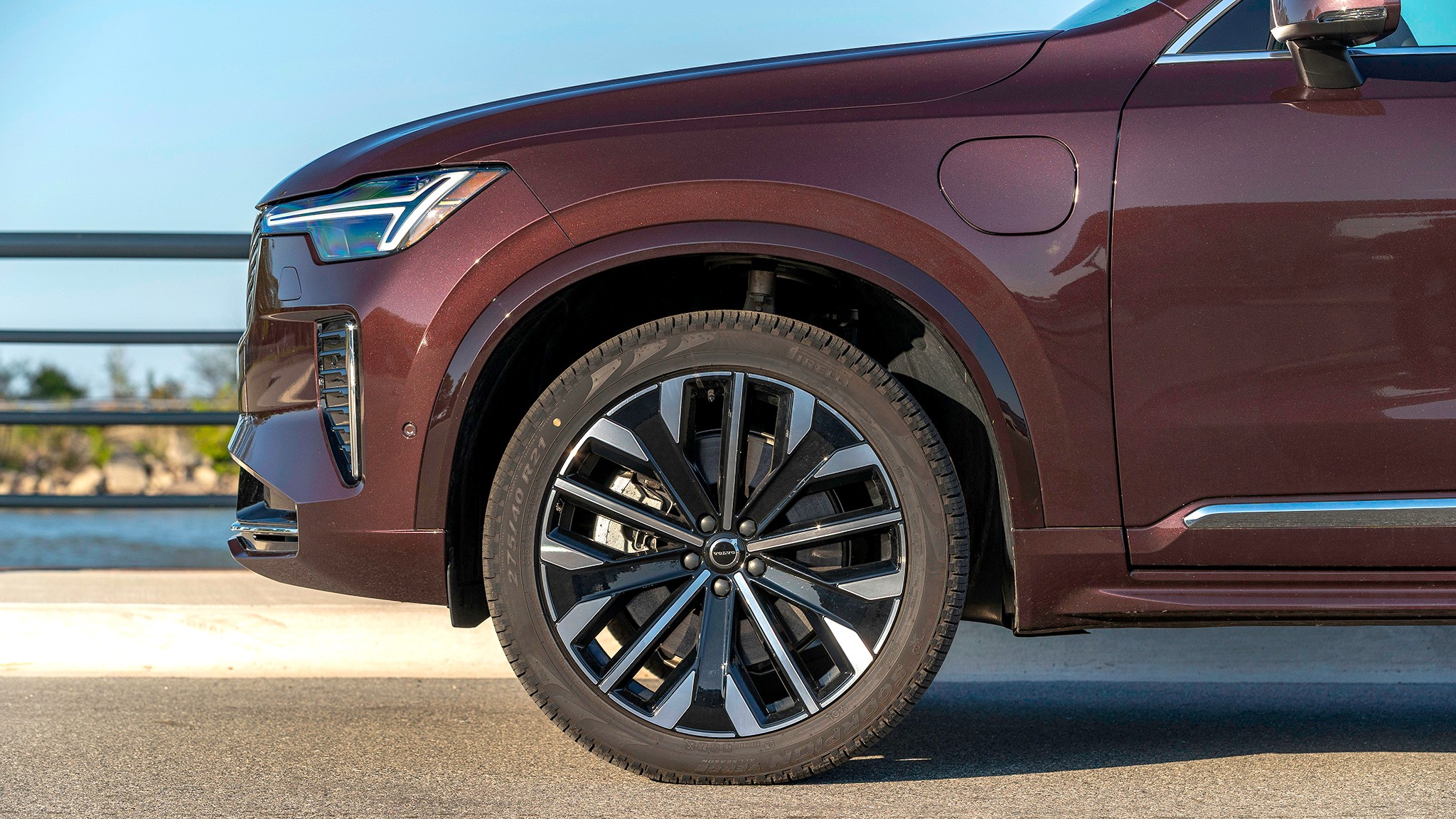 020 2025 Volvo XC90 Ultra T8 AWD