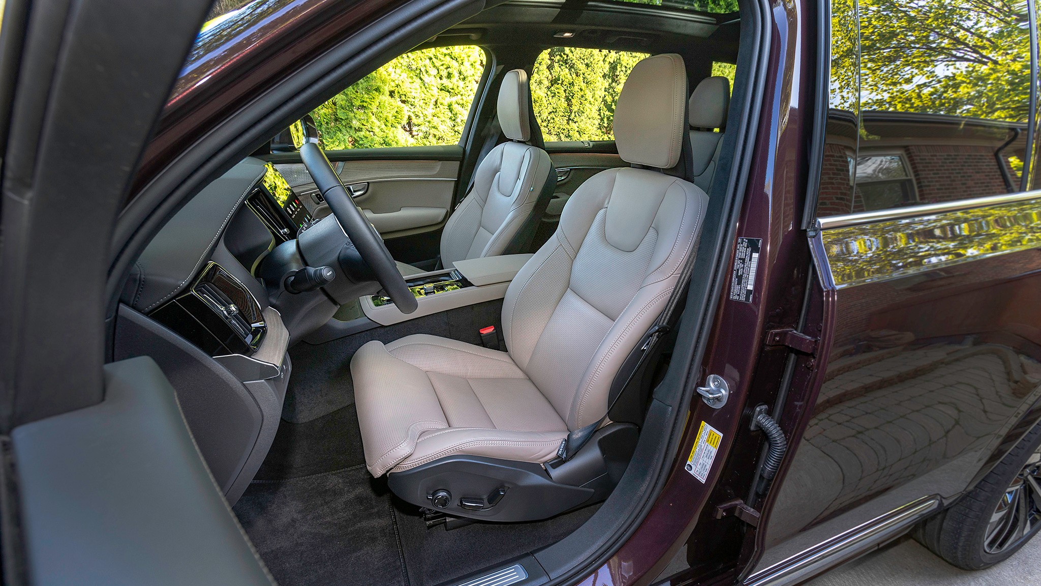 024 2025 Volvo XC90 Ultra T8 AWD