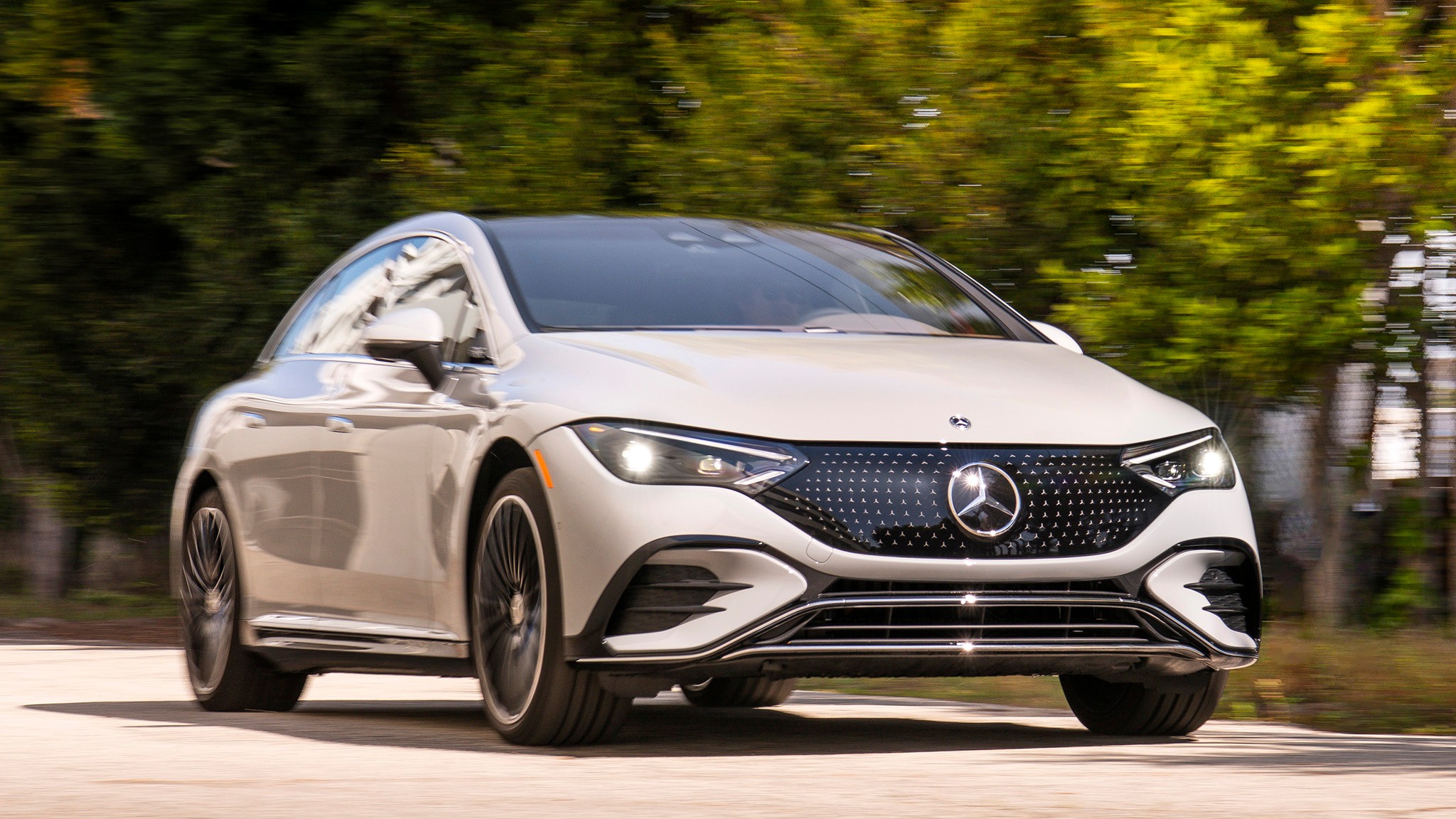 001 2025 Mercedes Ben EQE 500