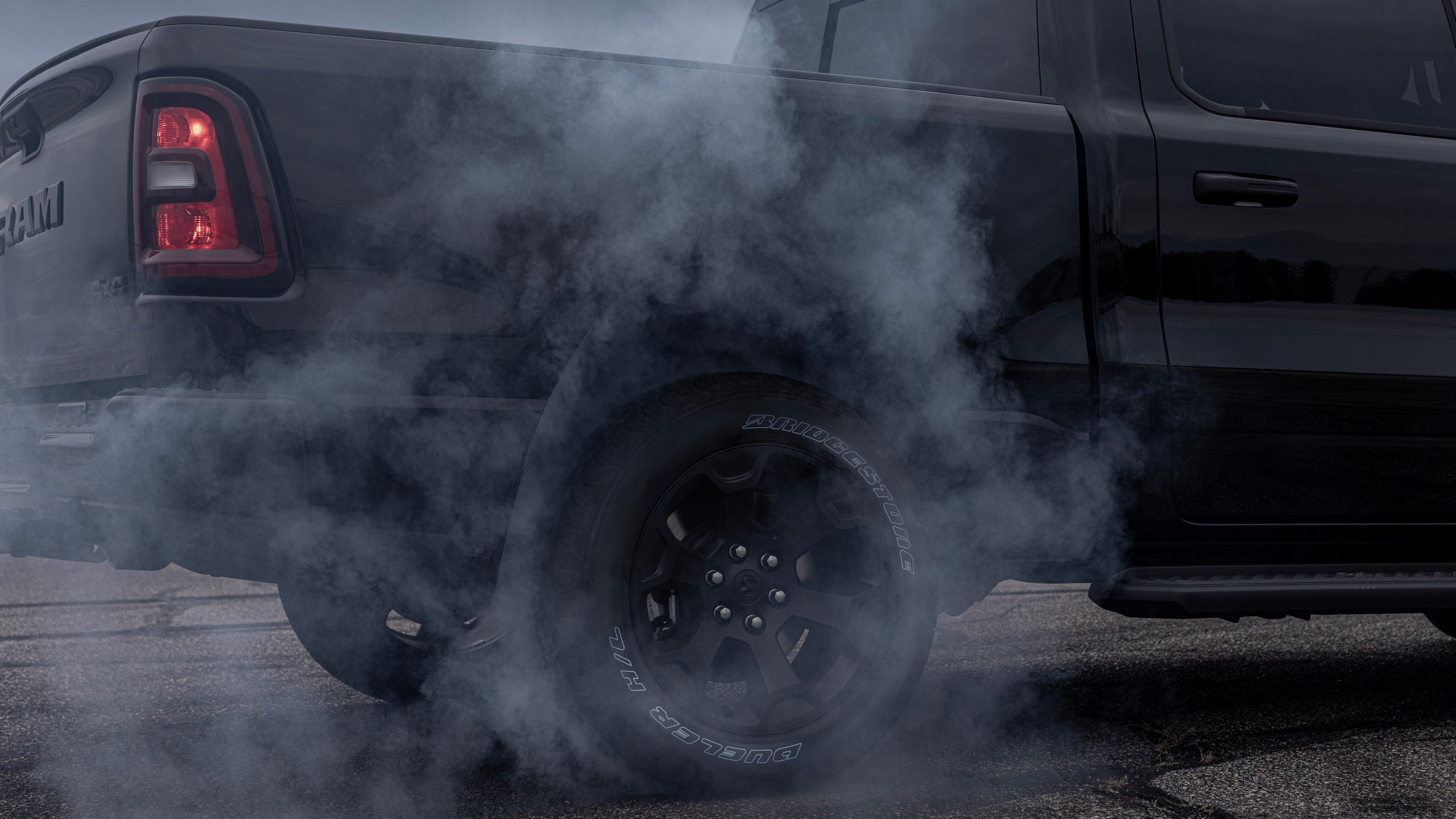 2026 Ram 1500 Hemi V 8 engine option 8