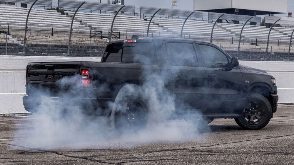 2026 Ram 1500 Hemi V 8 engine option 10