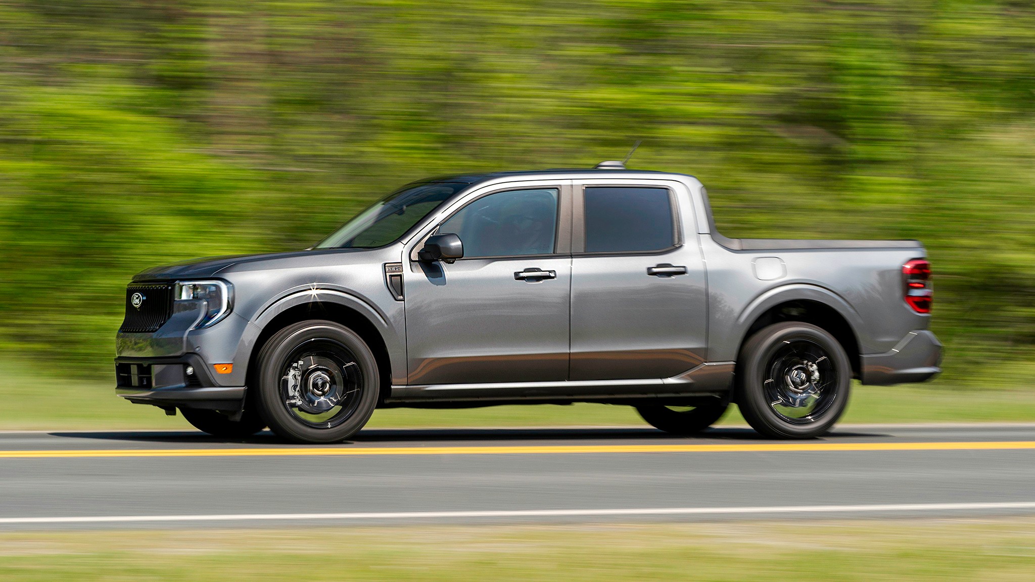 003 2025 Ford Maverick Lobo