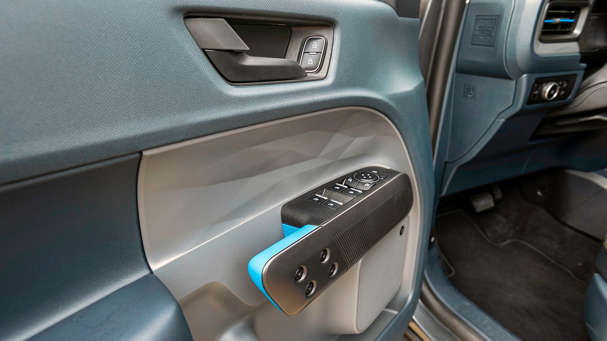 027 2025 Ford Maverick Lobo