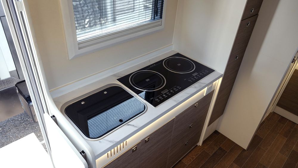 027 2024 Isuzu FTR MT3 4x4 Predator XLE