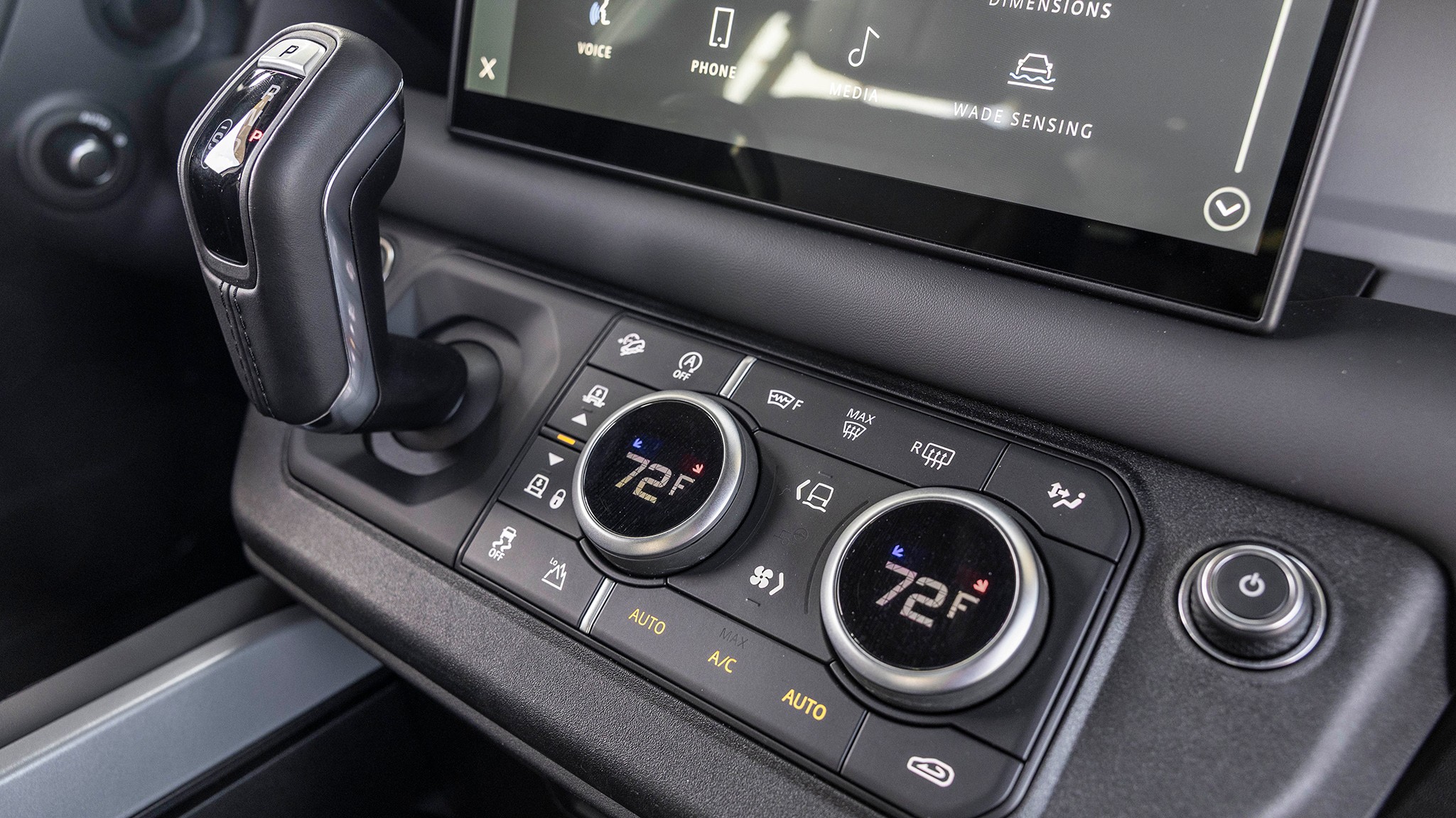 026 2025 Land Rover Defender 130